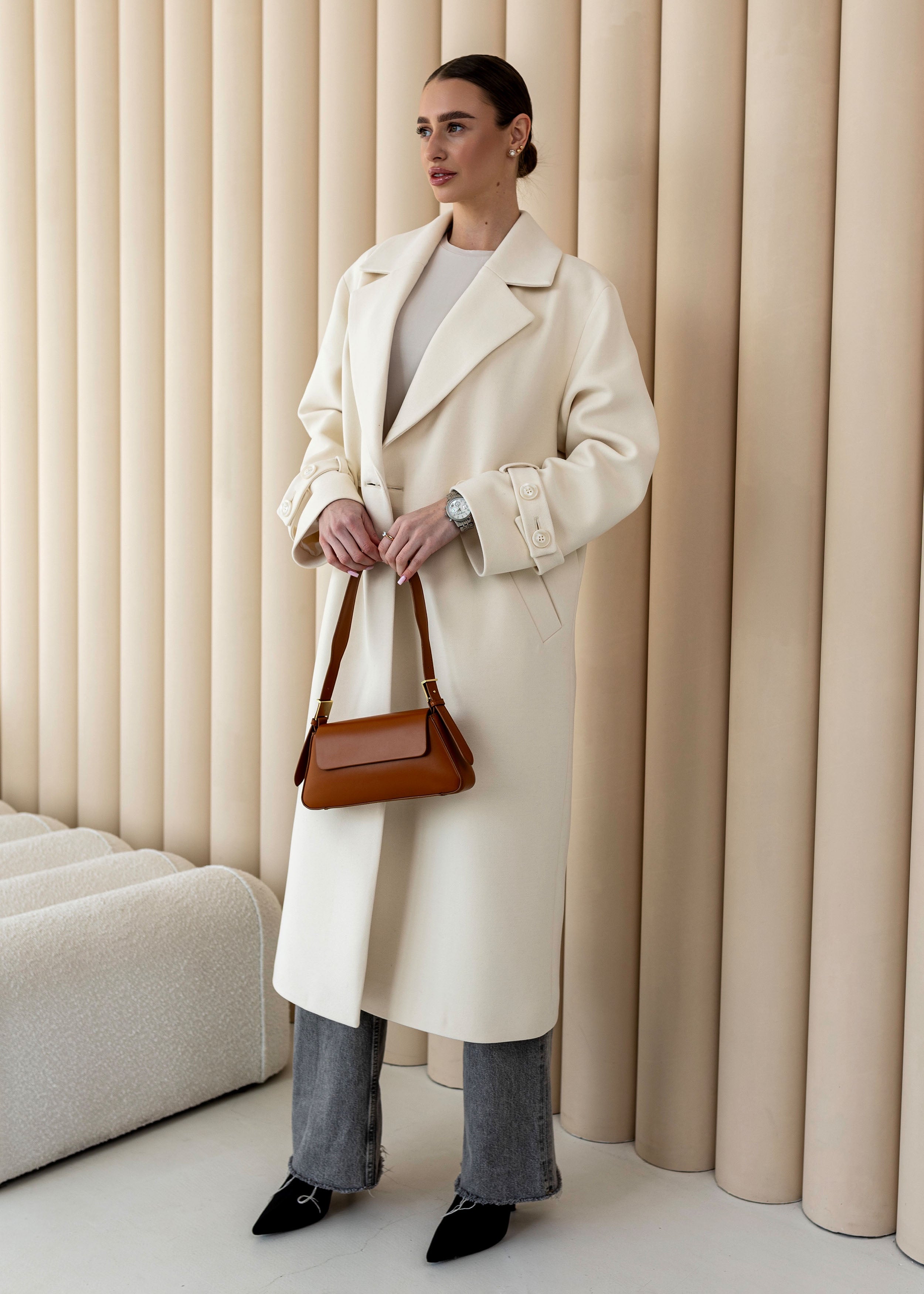 Long Cashmere Blend Coat with Belt Beige