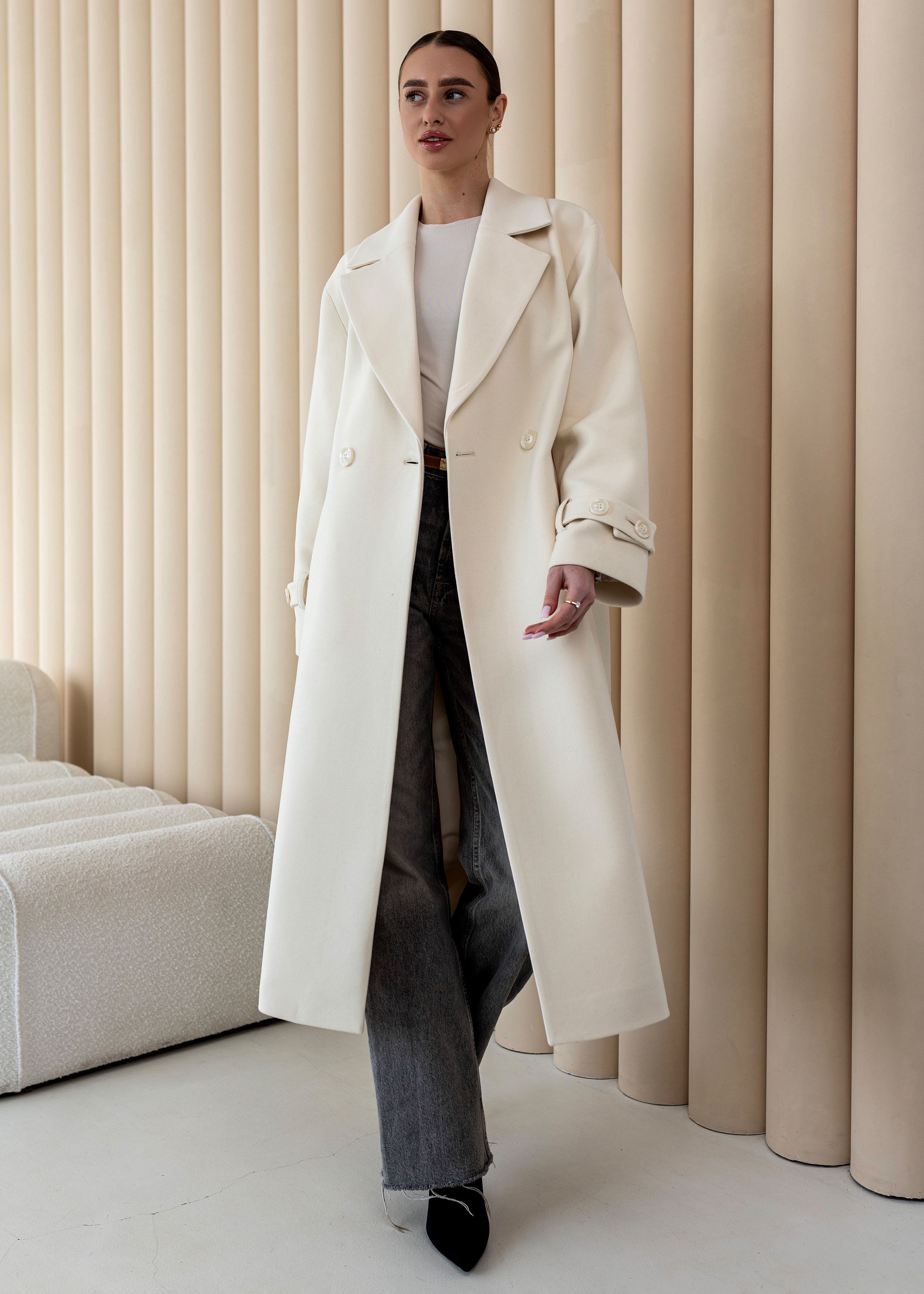 Long Cashmere Blend Coat with Belt Beige
