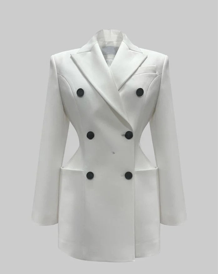 GEFORMTER BLAZER