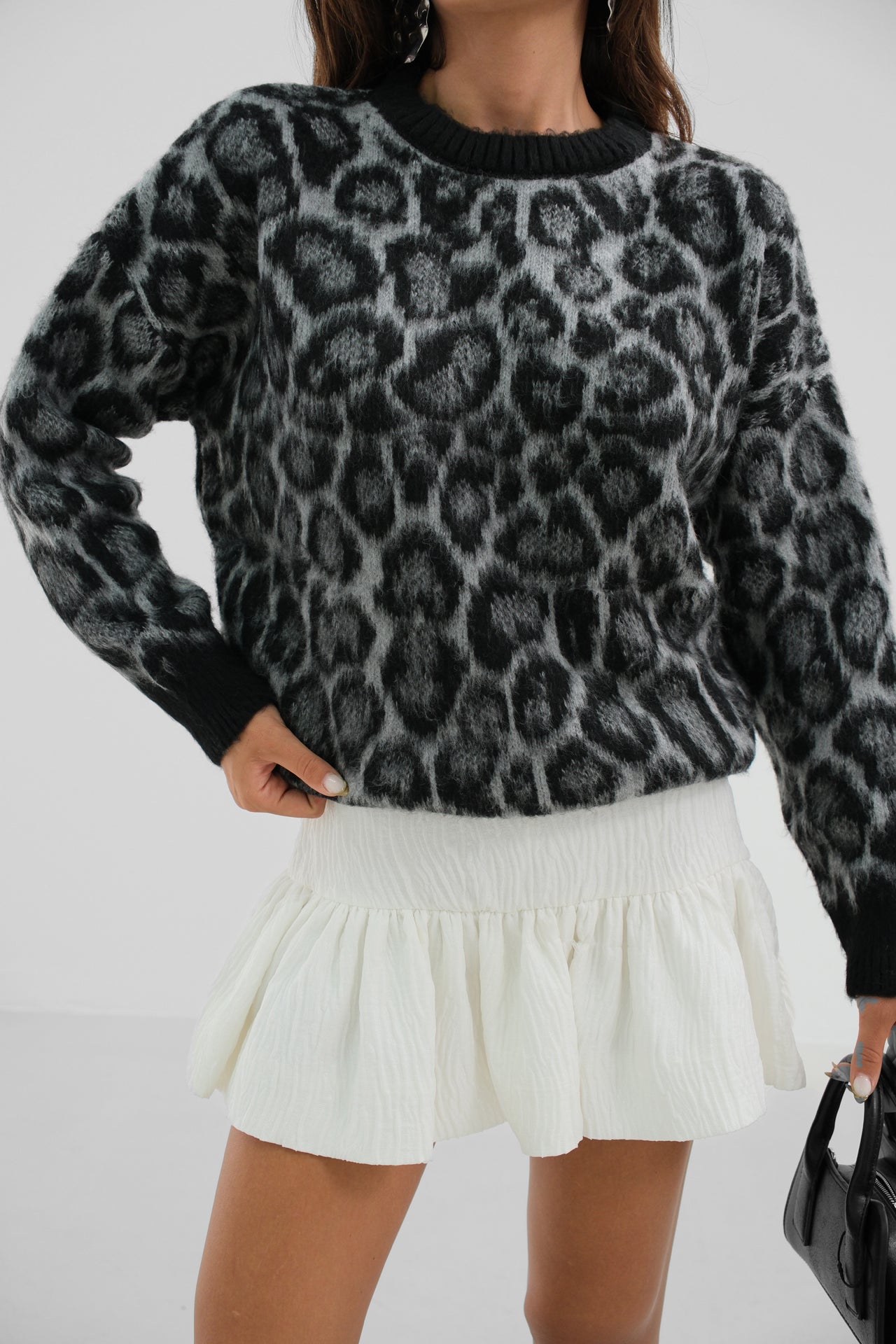 STRICKPULLOVER MIT LEOPARDENMUSTER