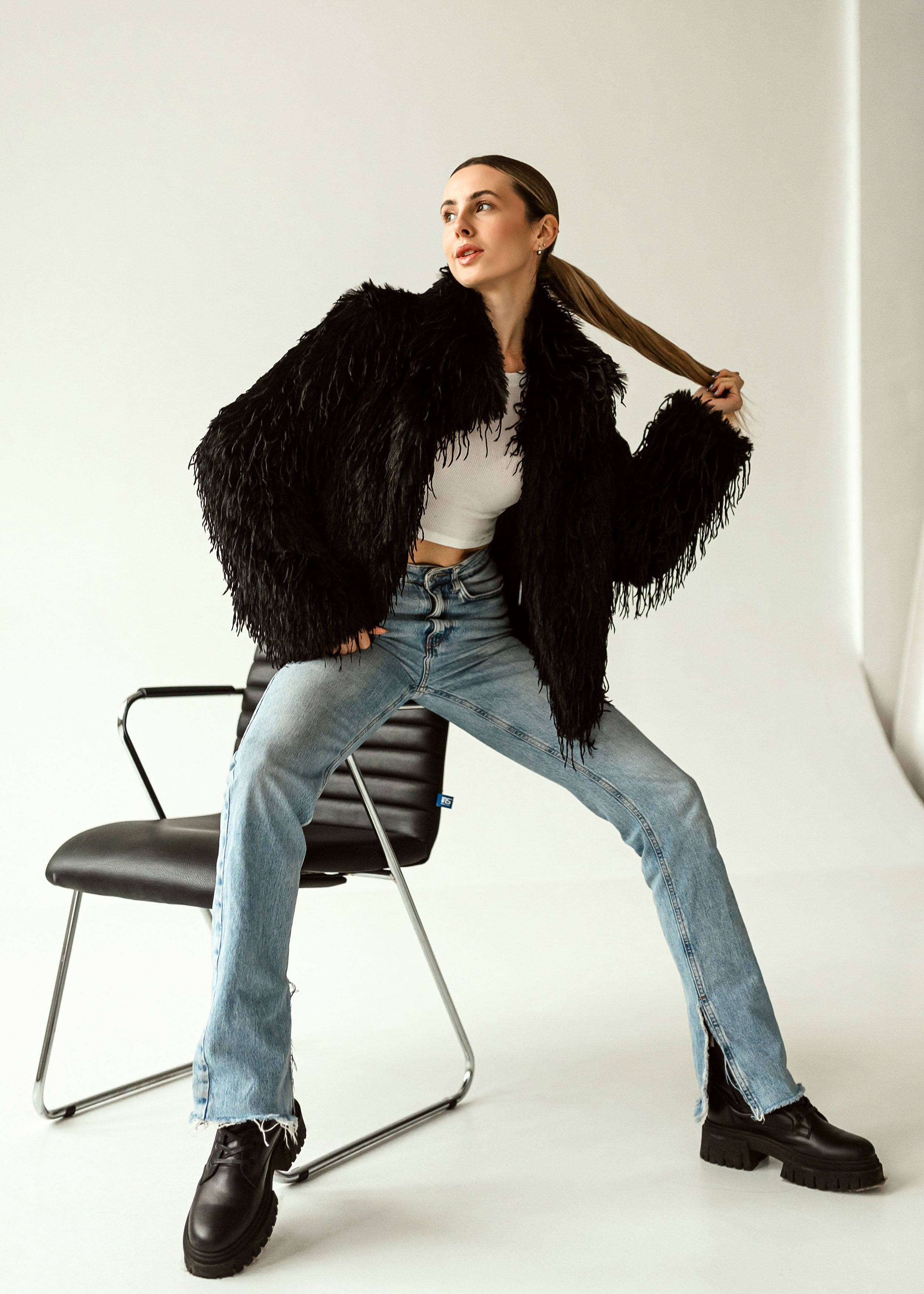 Prabangus eco-kailio paltas juodas 