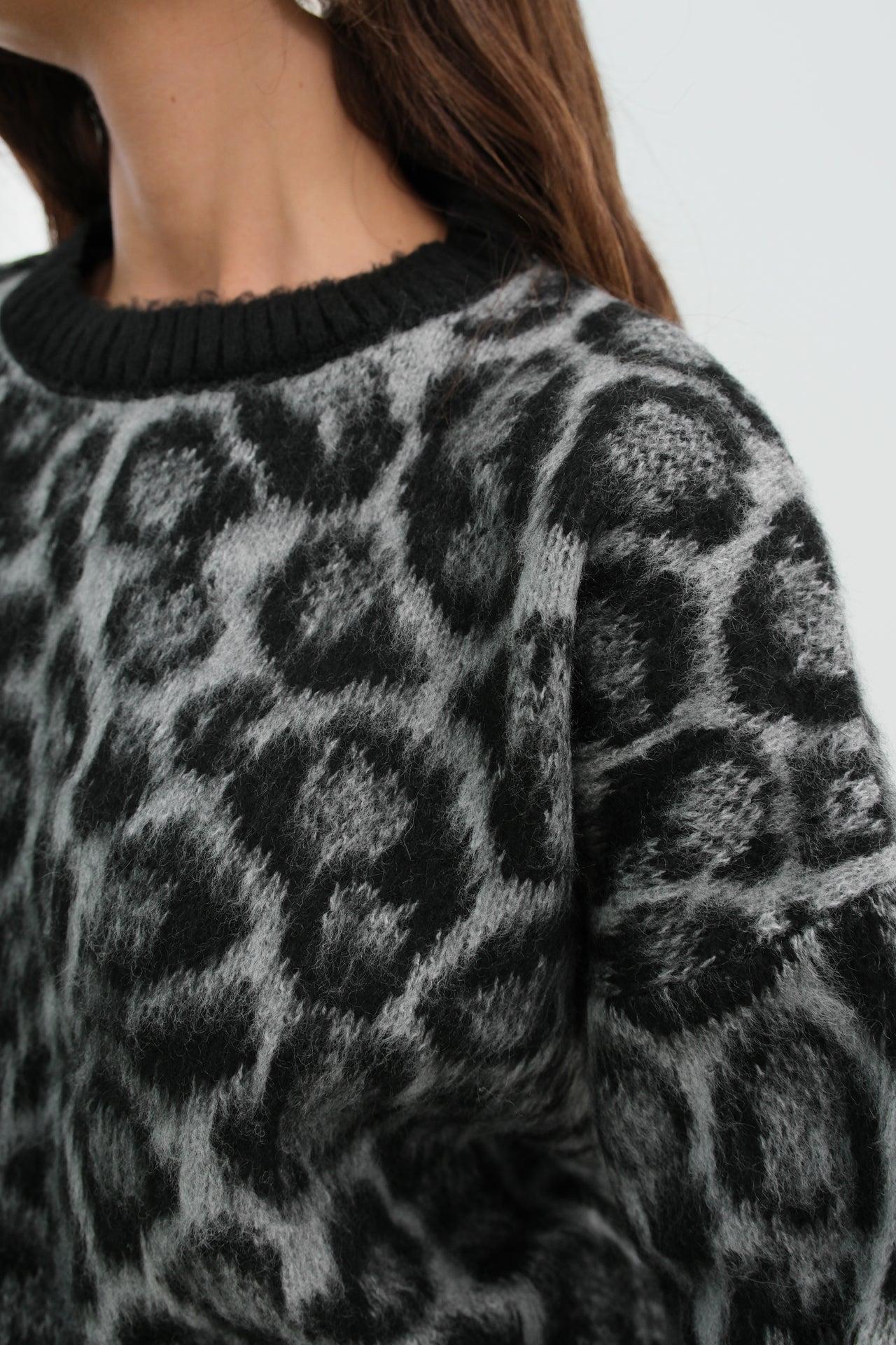 STRICKPULLOVER MIT LEOPARDENMUSTER