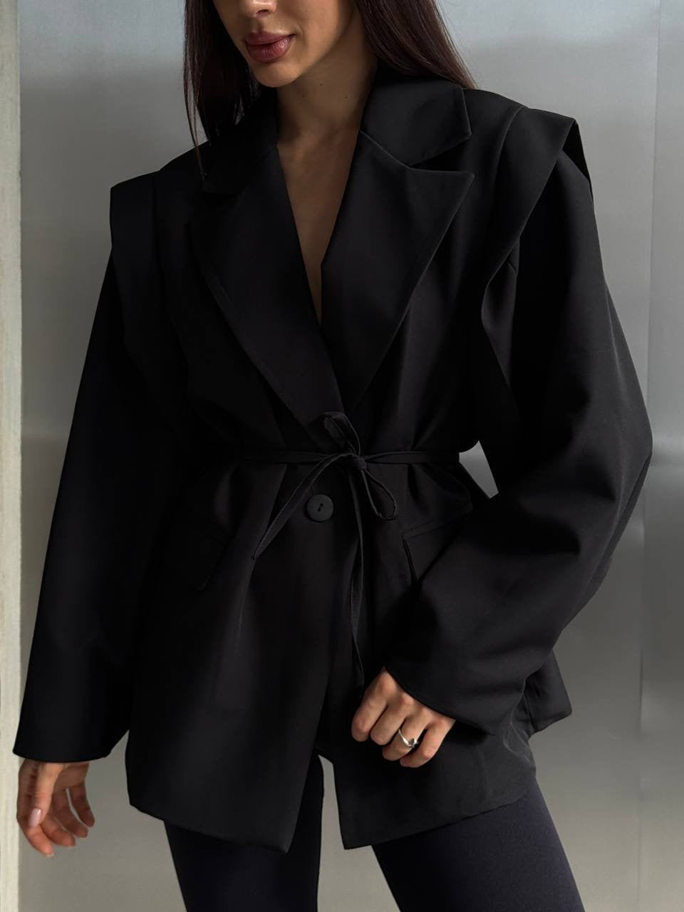 BLAZER WITH SHOULDER