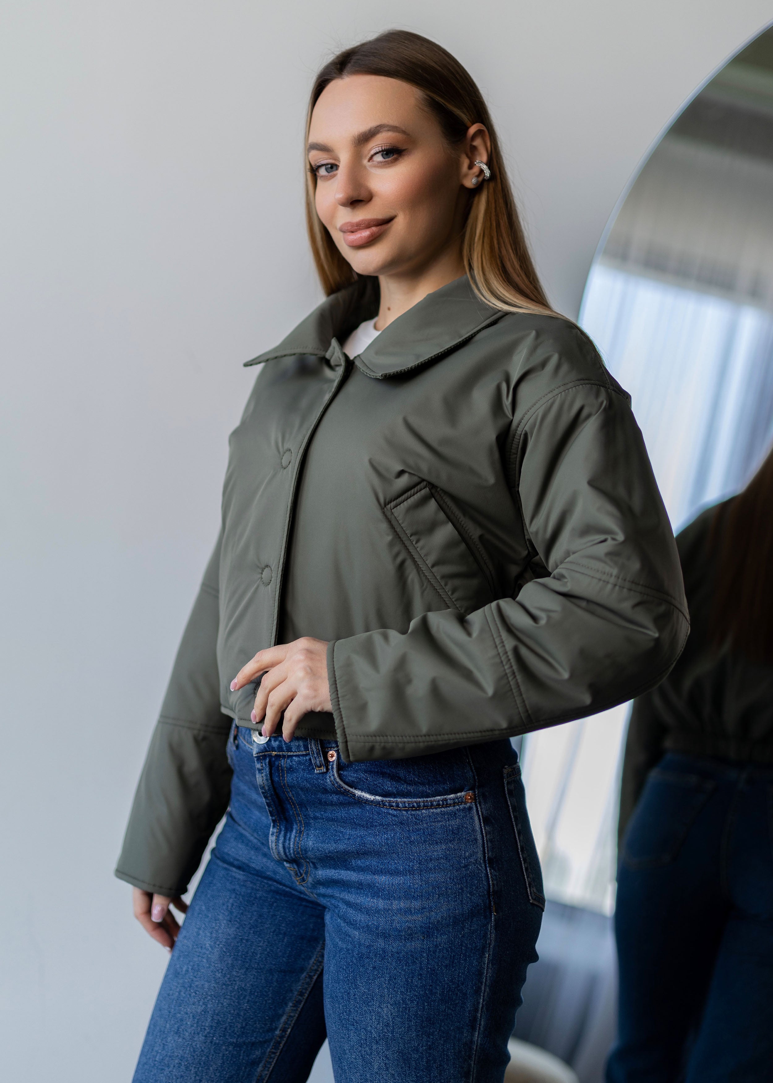 Reversible Cropped Jacket in Velvet & Raincoat Finish khaki