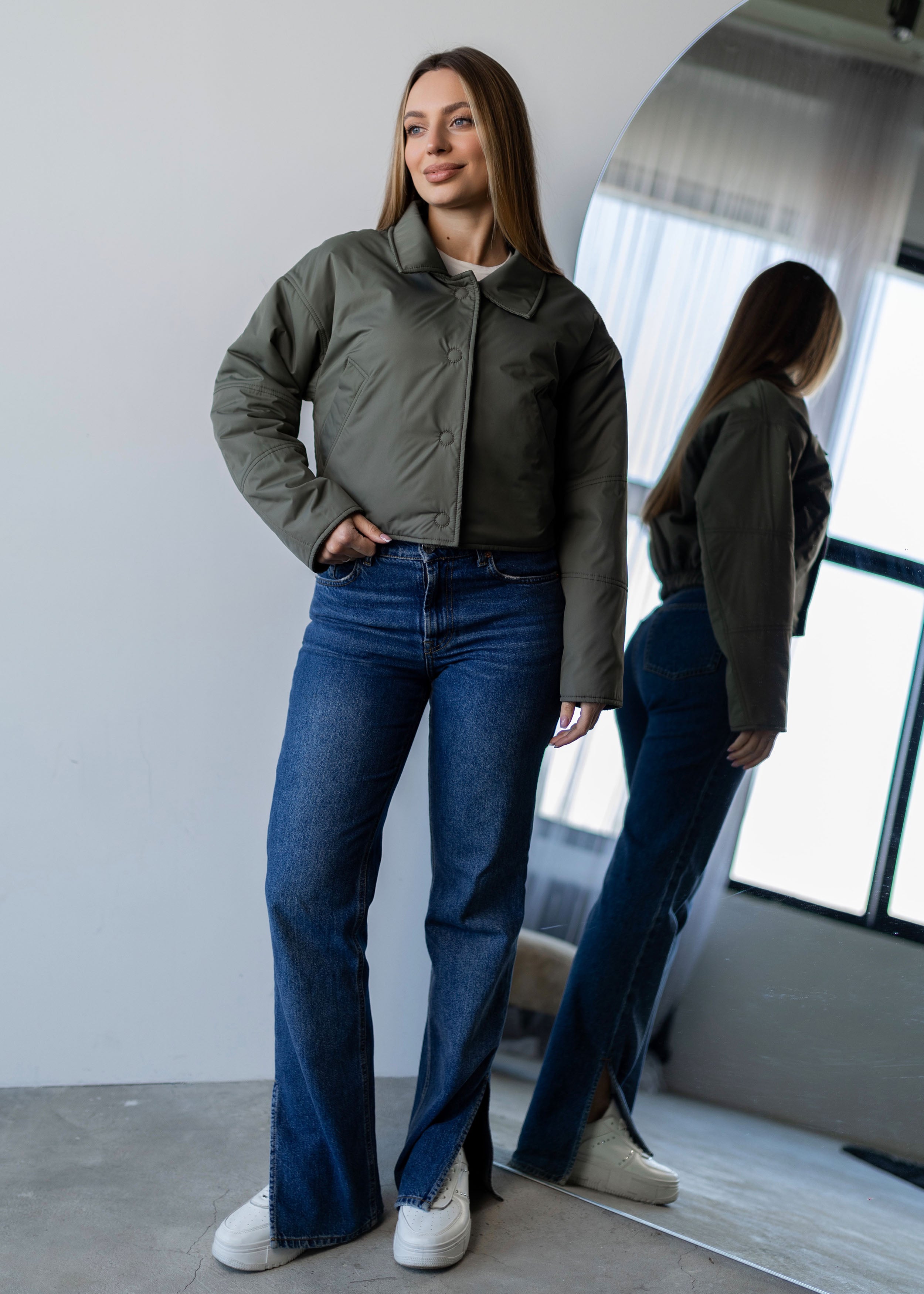 Reversible Cropped Jacket in Velvet & Raincoat Finish khaki