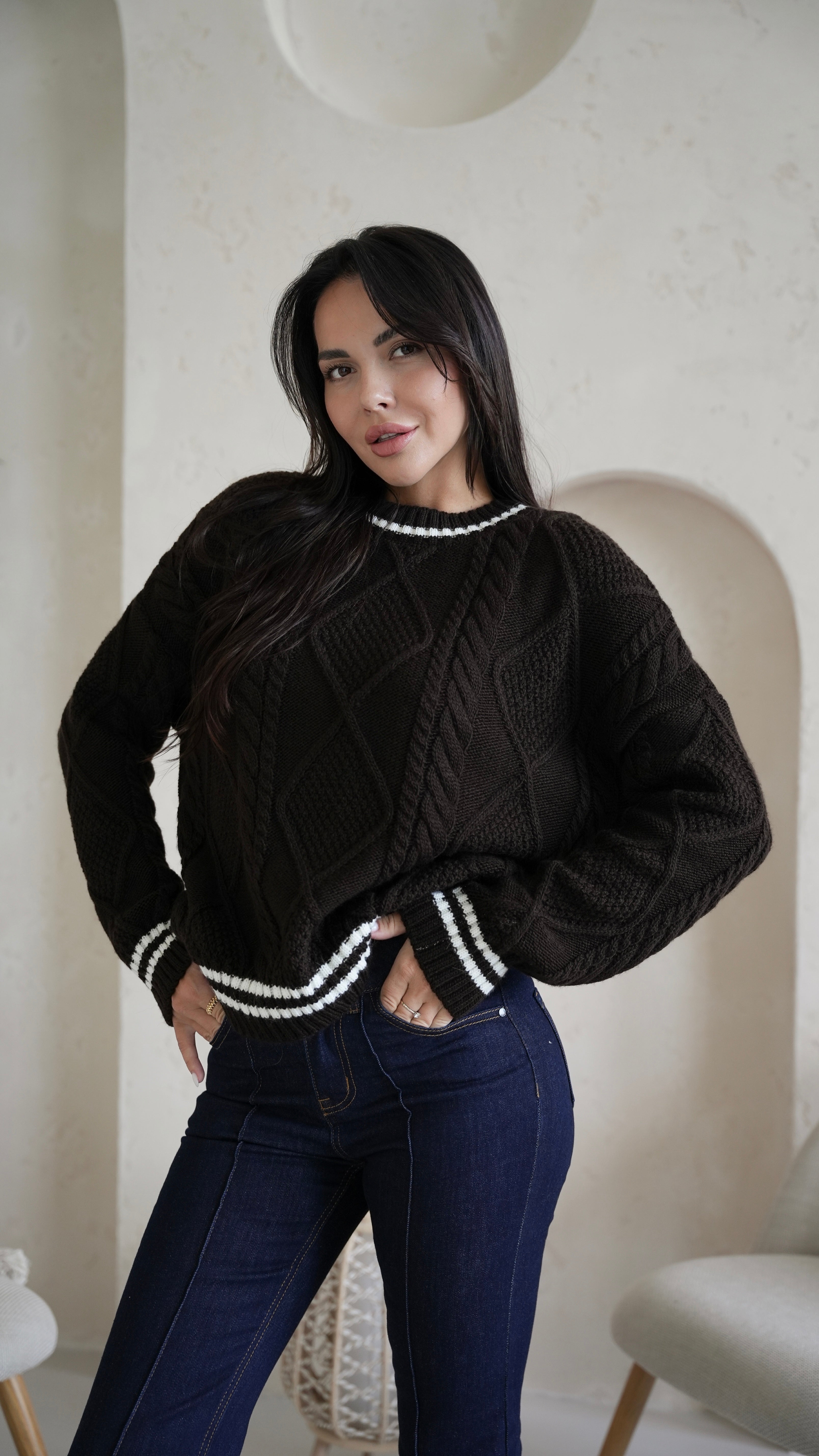 Sweater with wool black
