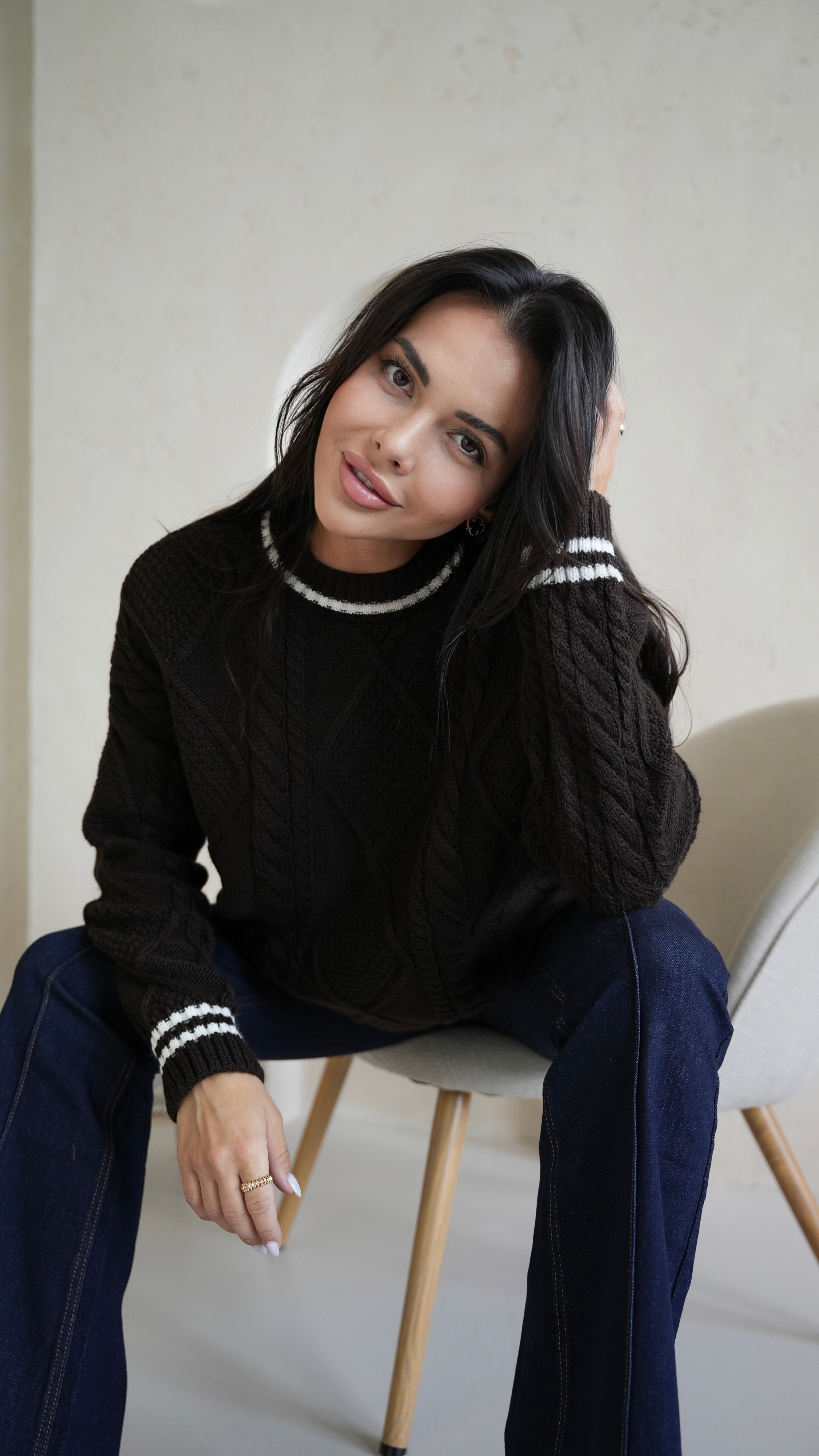 Sweater with wool black