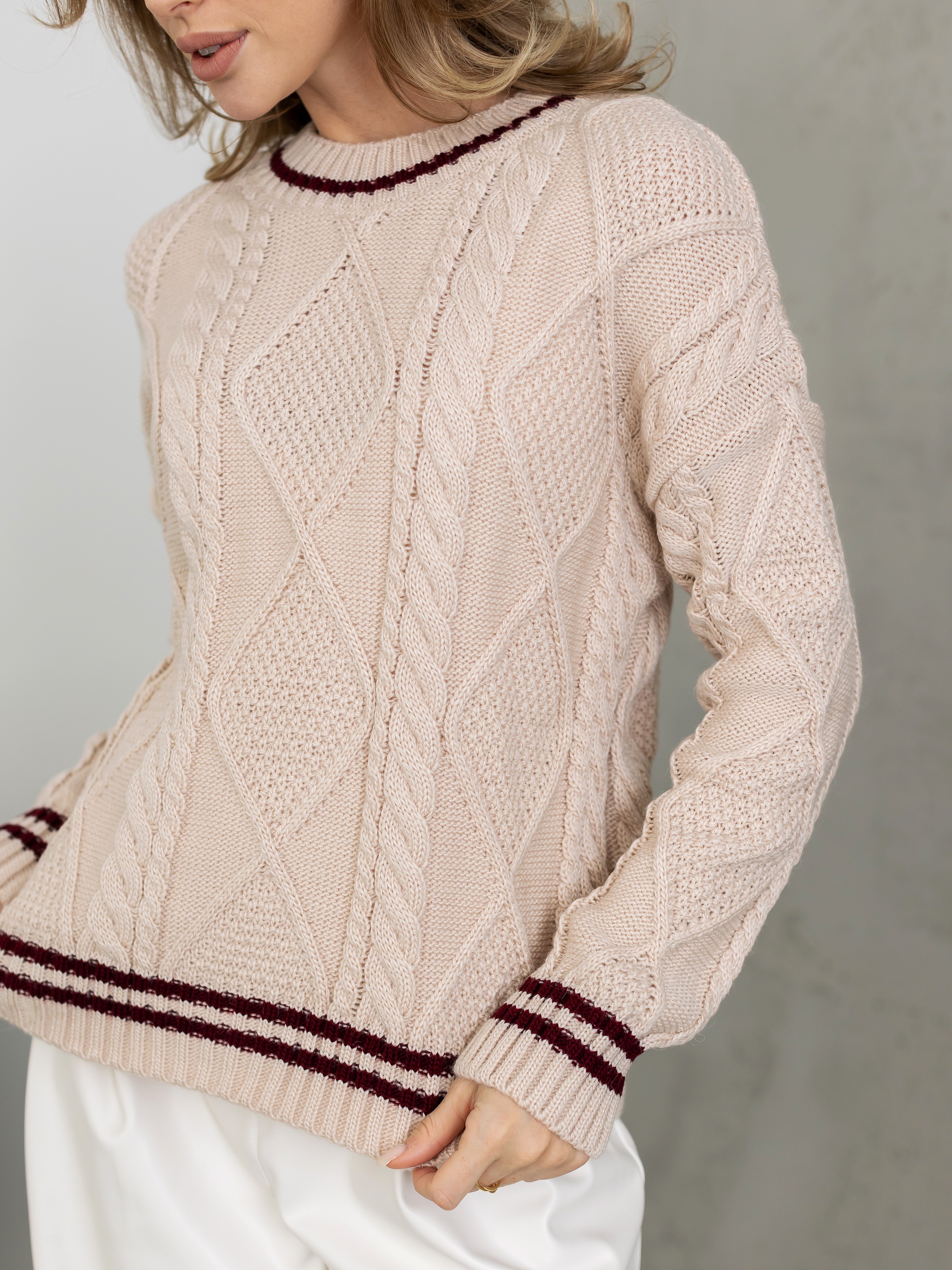 Sweater with wool beige