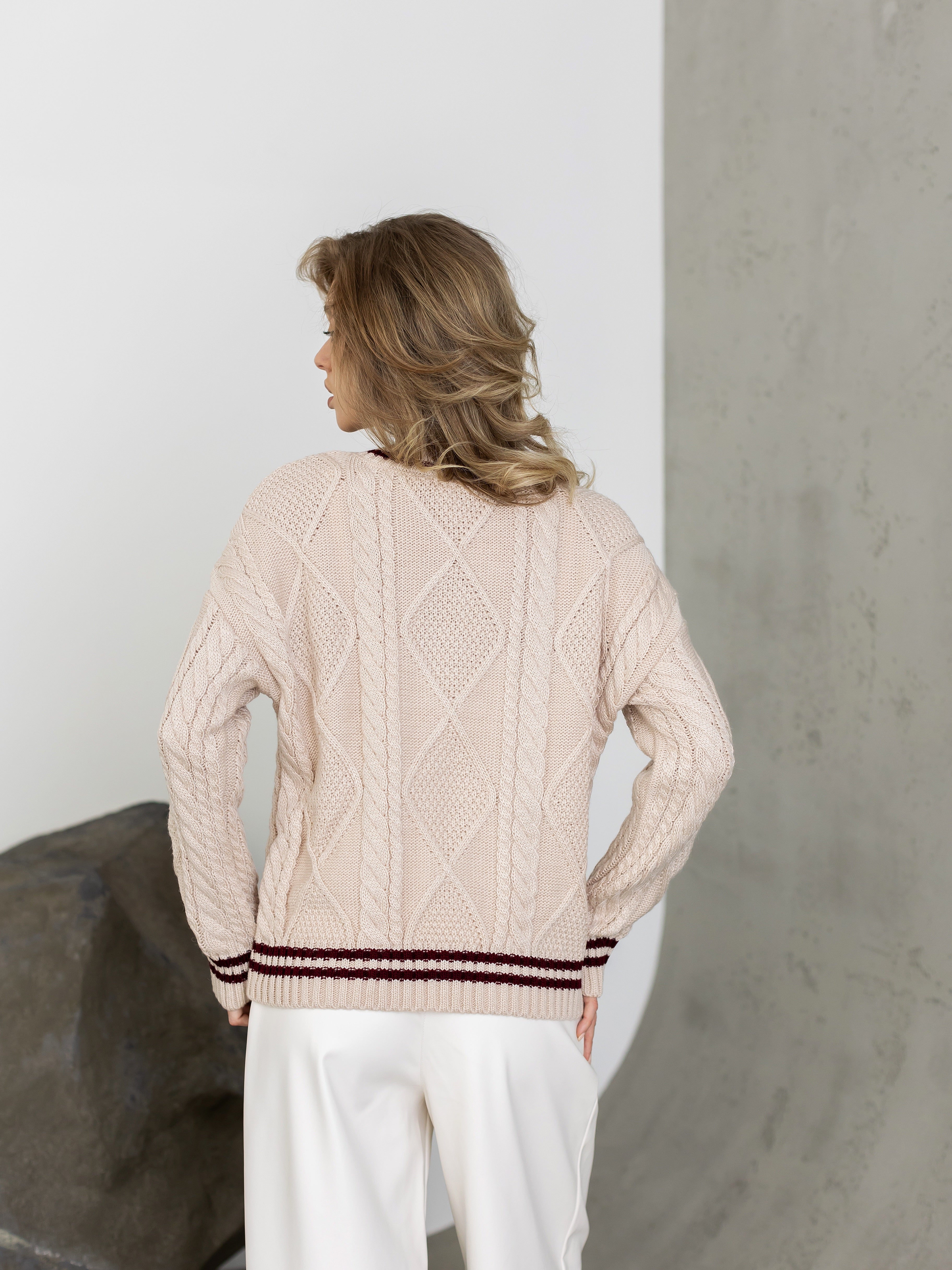 Sweater with wool beige