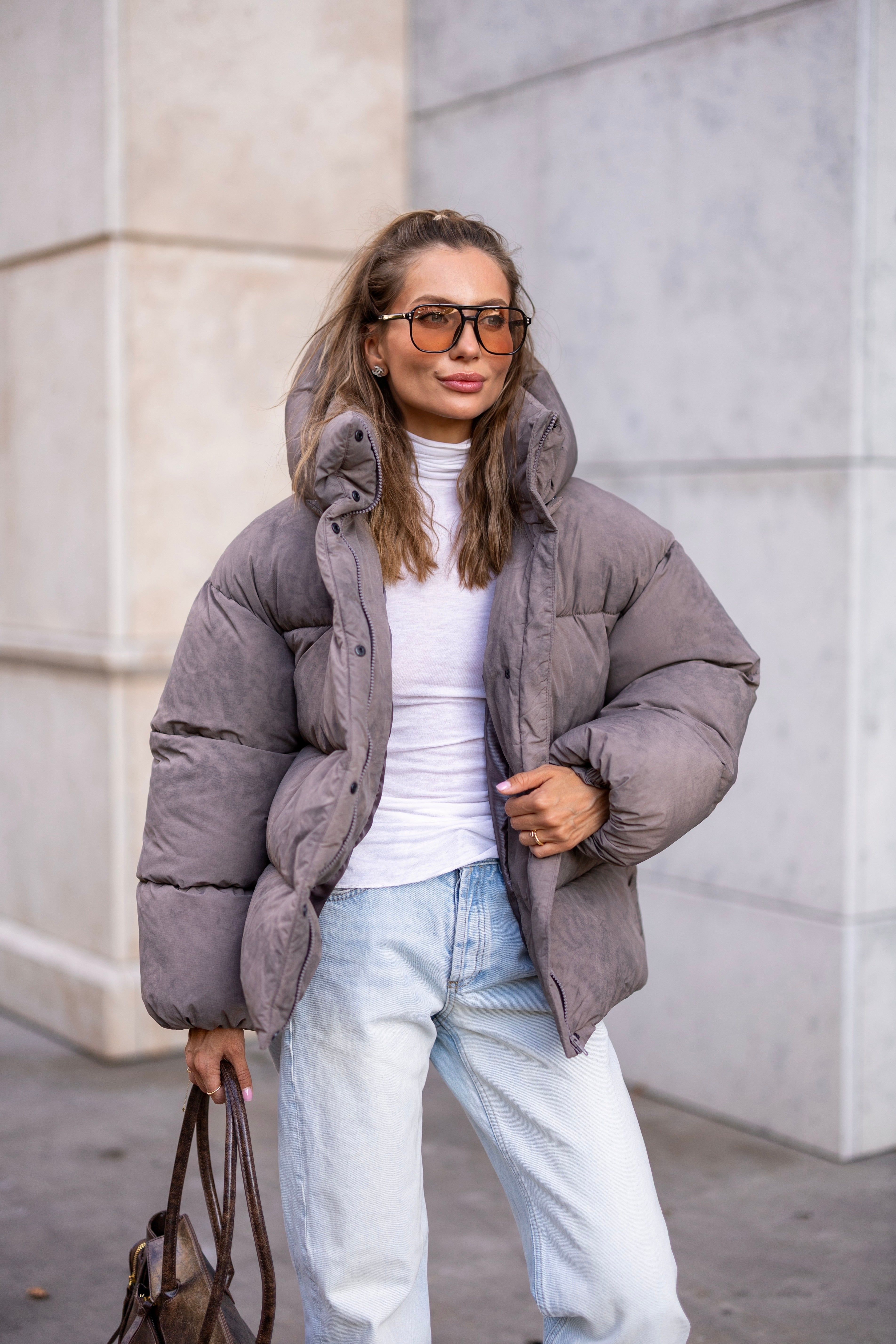 Stylish Loose-Fit Down Jacket with Removable Hood Warm Grey