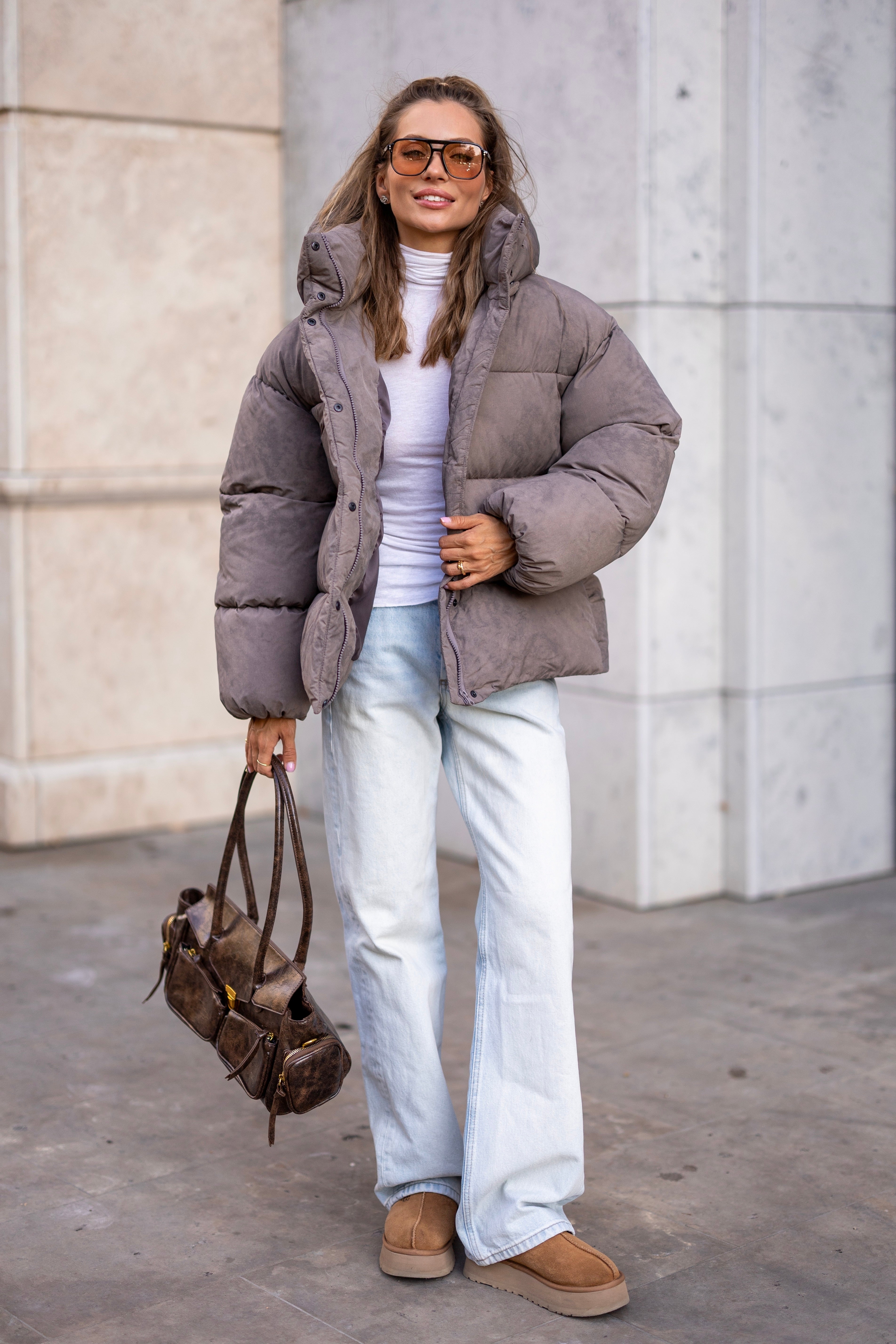 Stylish Loose-Fit Down Jacket with Removable Hood Warm Grey