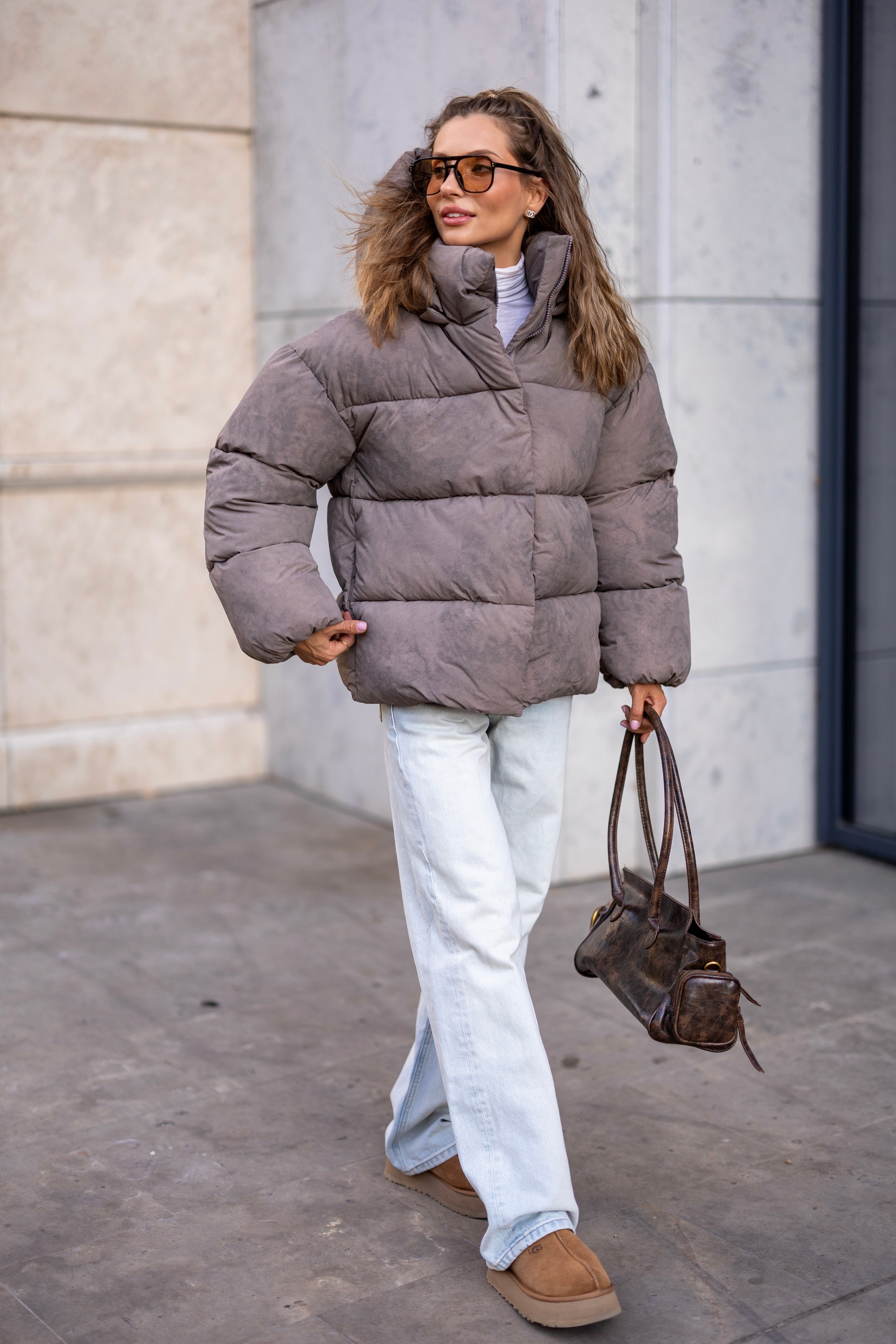 Stylish Loose-Fit Down Jacket with Removable Hood Warm Grey