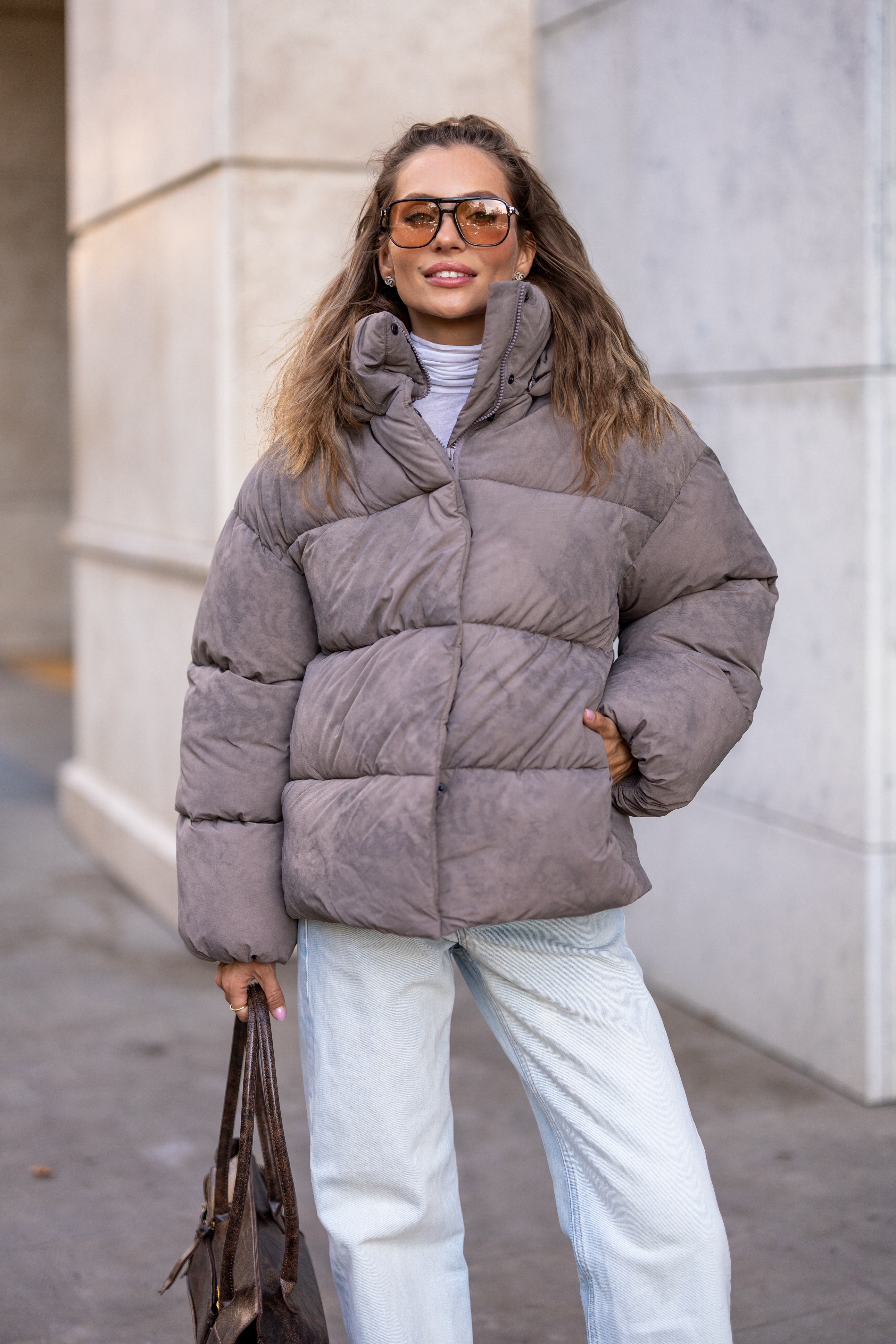 Stylish Loose-Fit Down Jacket with Removable Hood Warm Grey