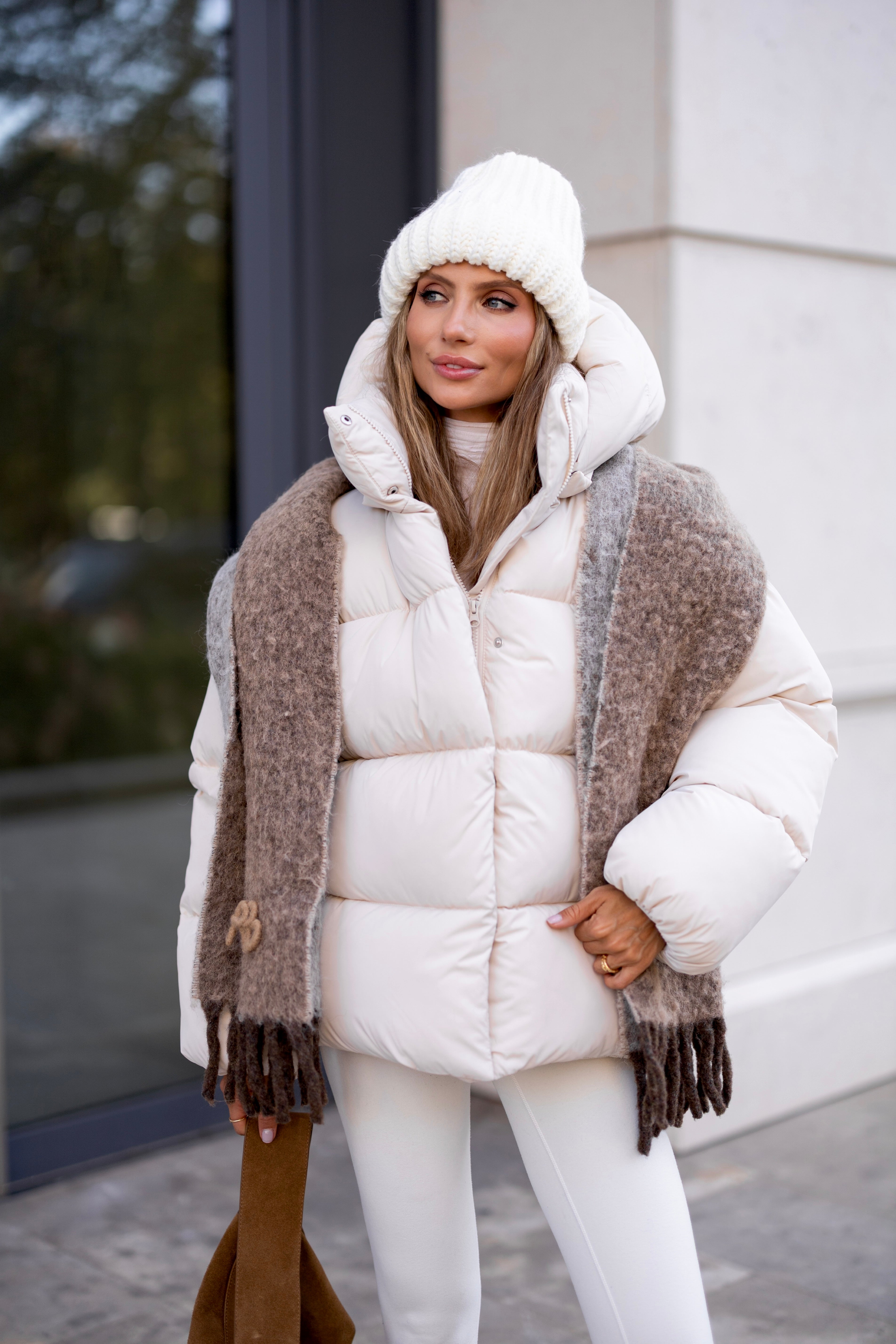 Stylish Loose-Fit Down Jacket with Removable Hood Milky
