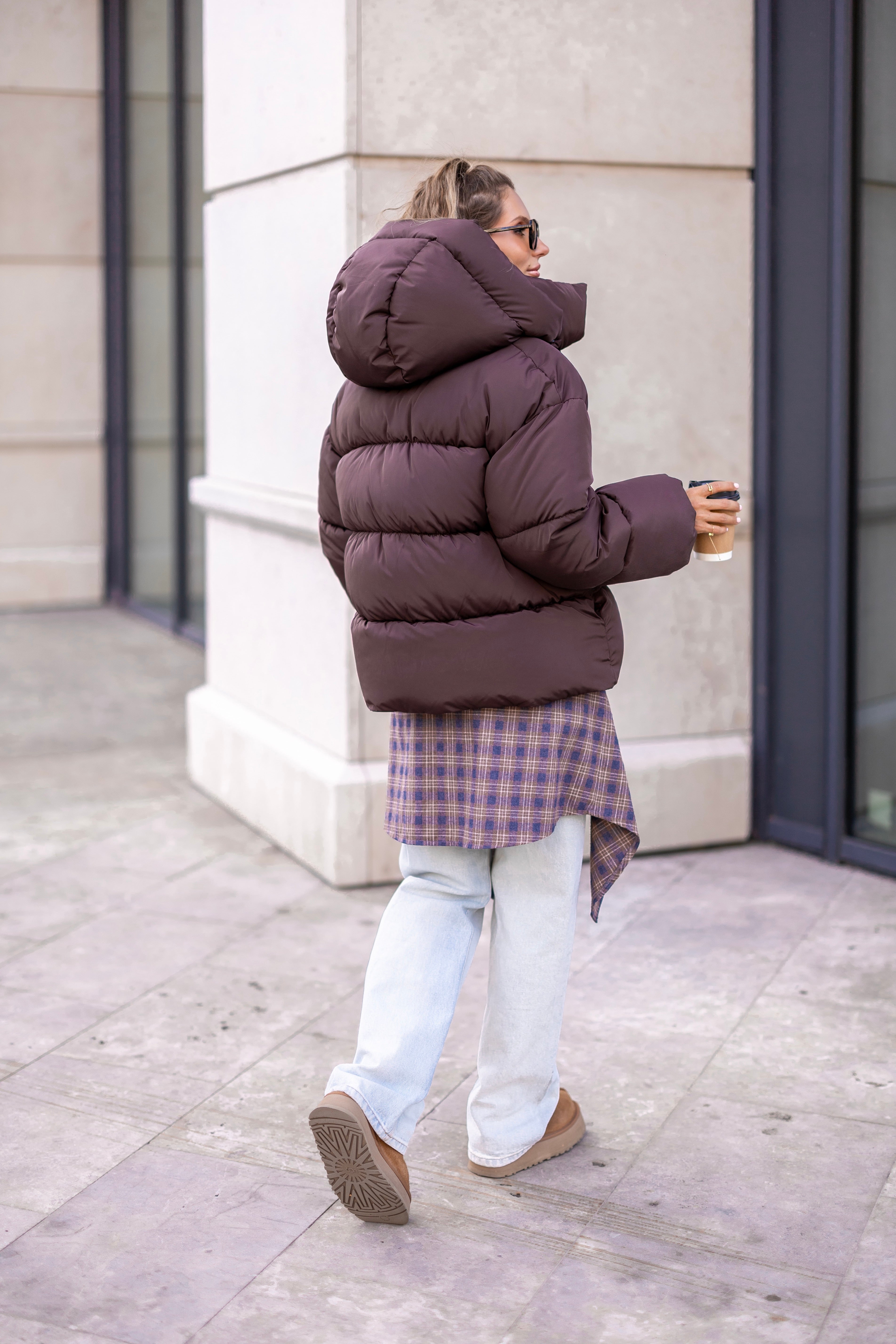Stylish Loose-Fit Down Jacket with Removable Hood Burgundy