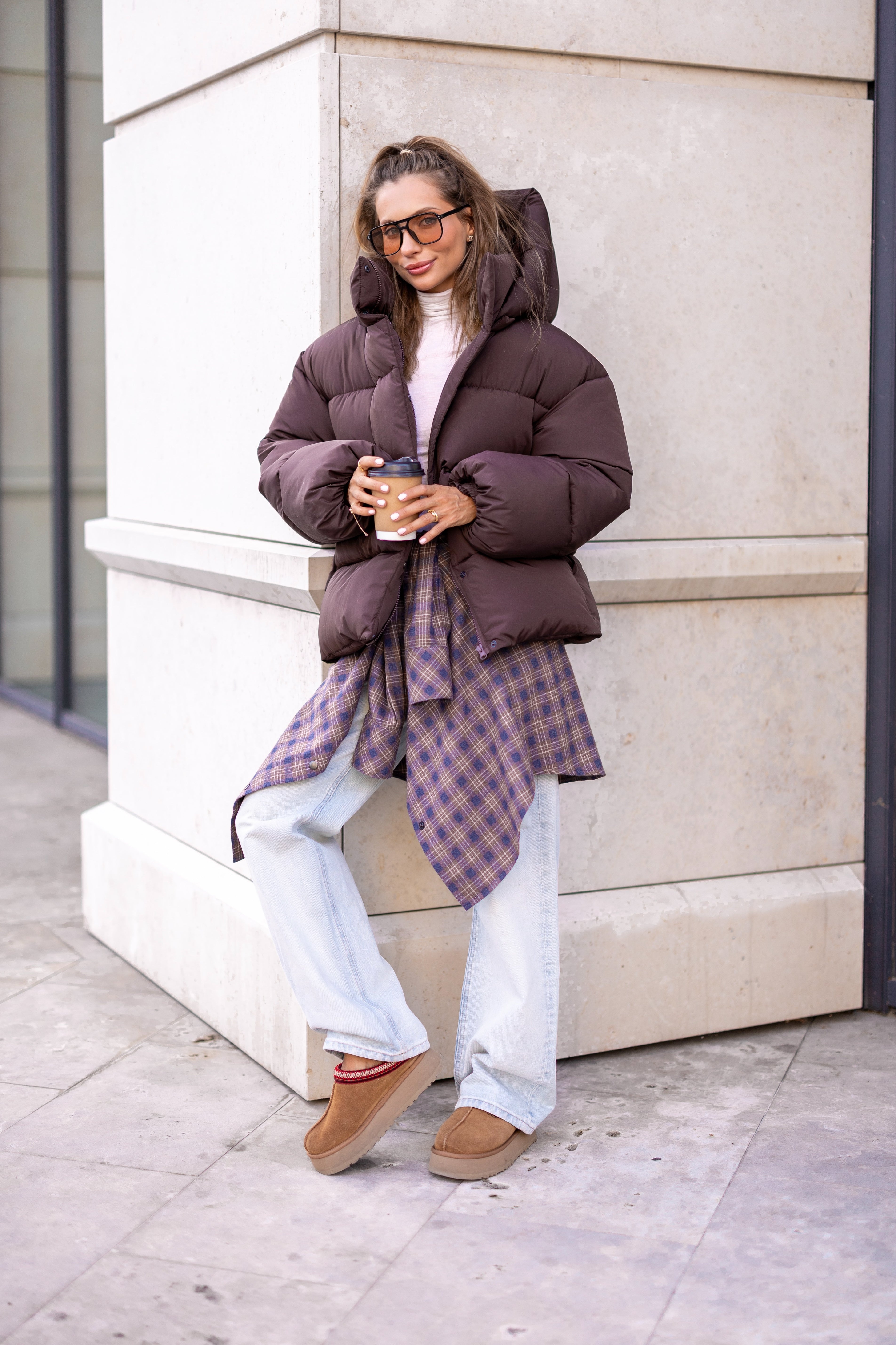 Stylish Loose-Fit Down Jacket with Removable Hood Burgundy
