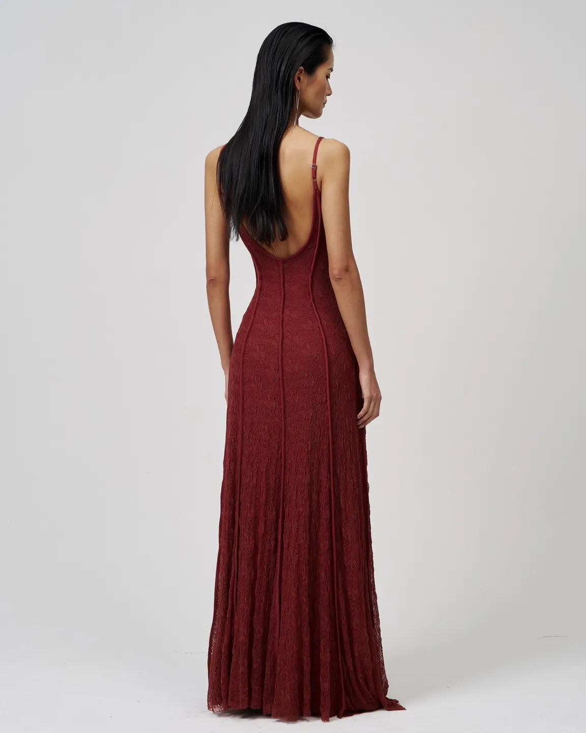 SPITZENKLEID
