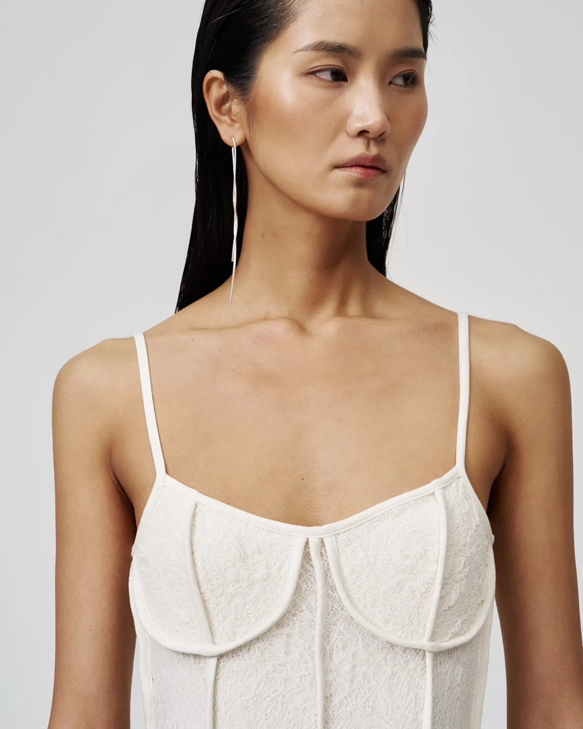 SPITZENKLEID