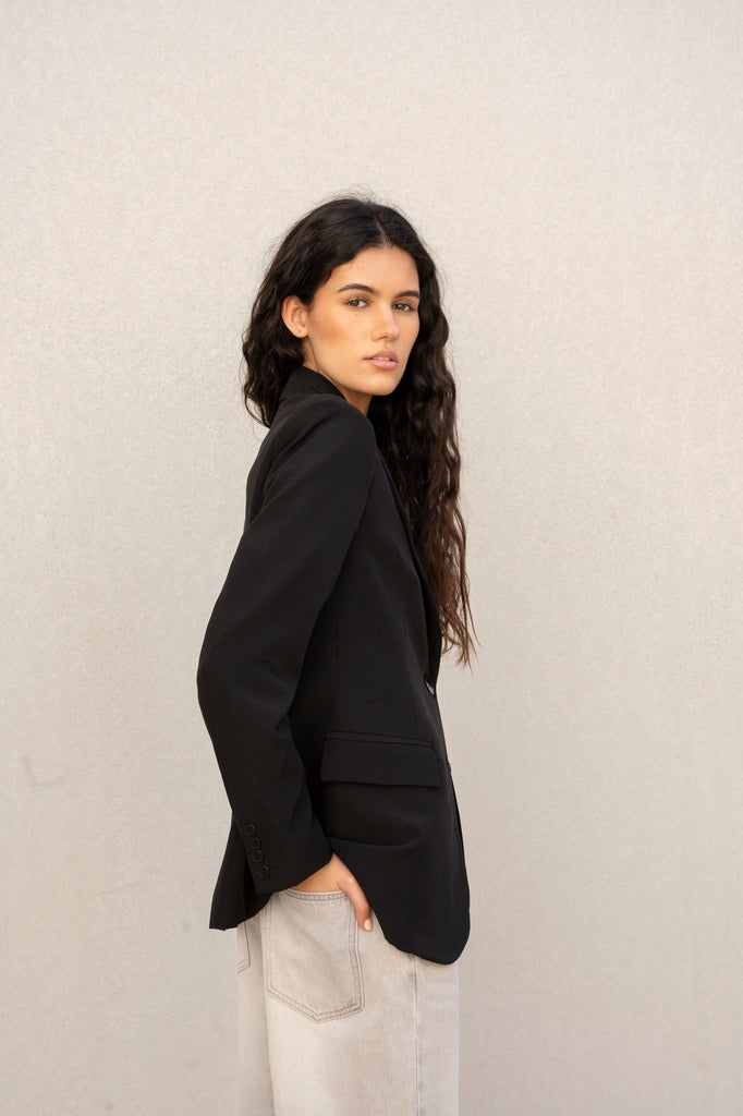 Fitted Tailored Blazer