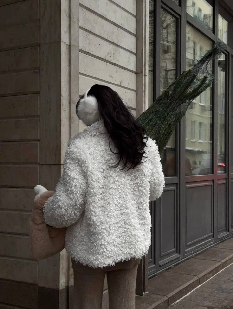 FUR COAT