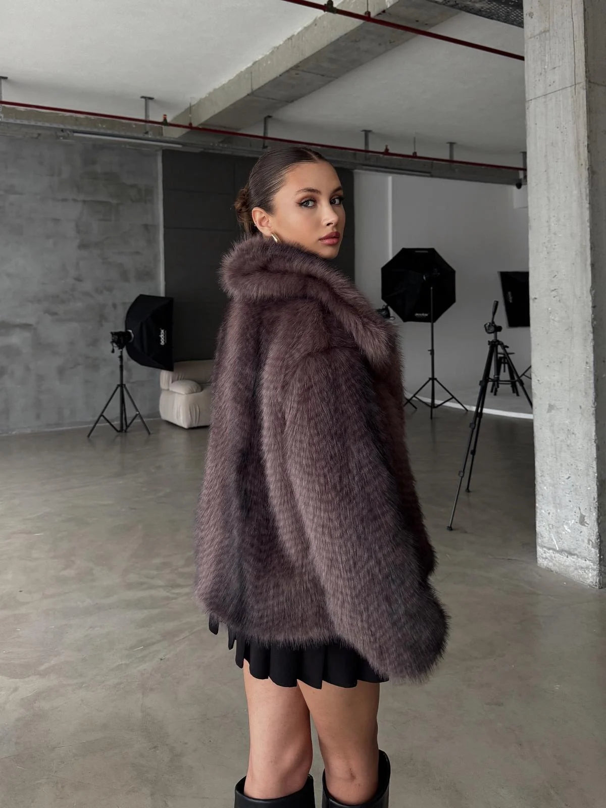 Prabangus dirbtinio kailio paltas