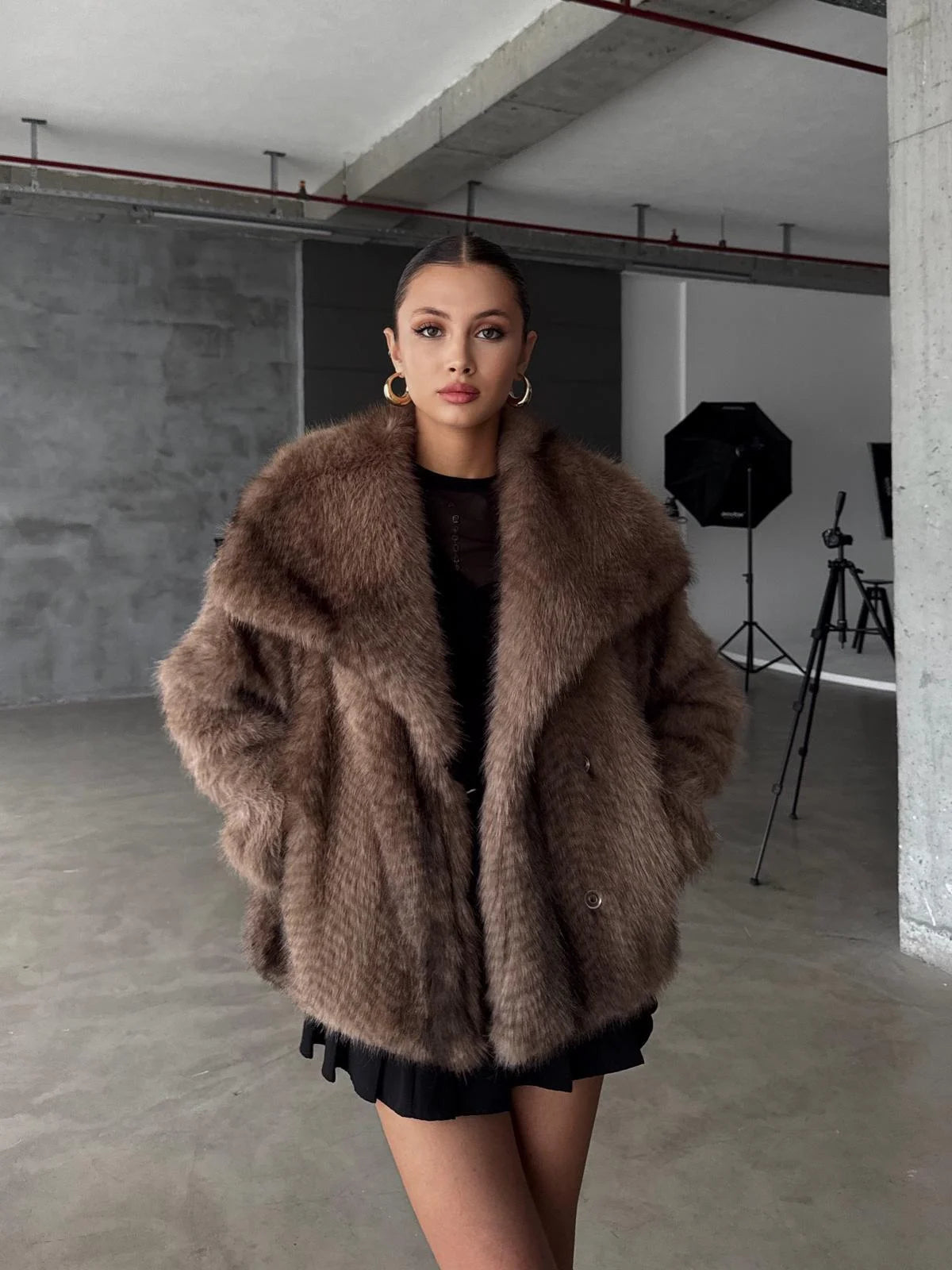 Prabangus dirbtinio kailio paltas