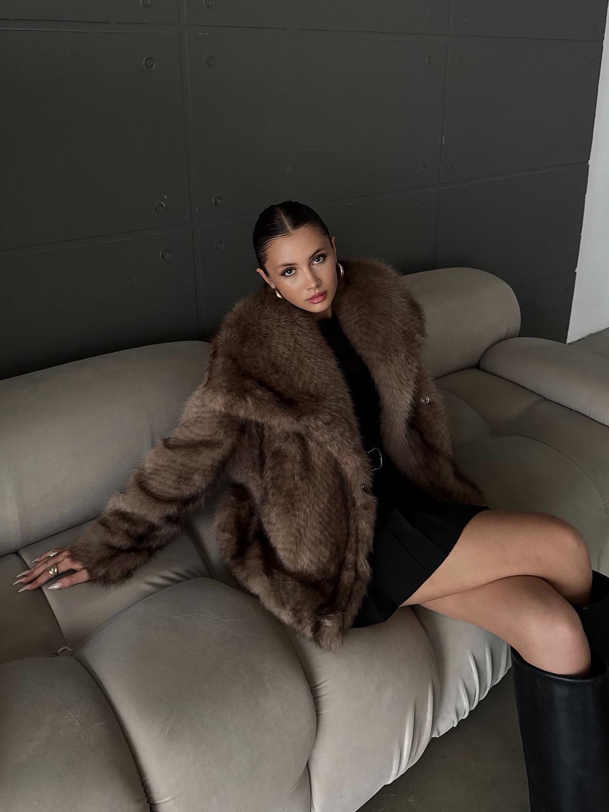 Prabangus dirbtinio kailio paltas