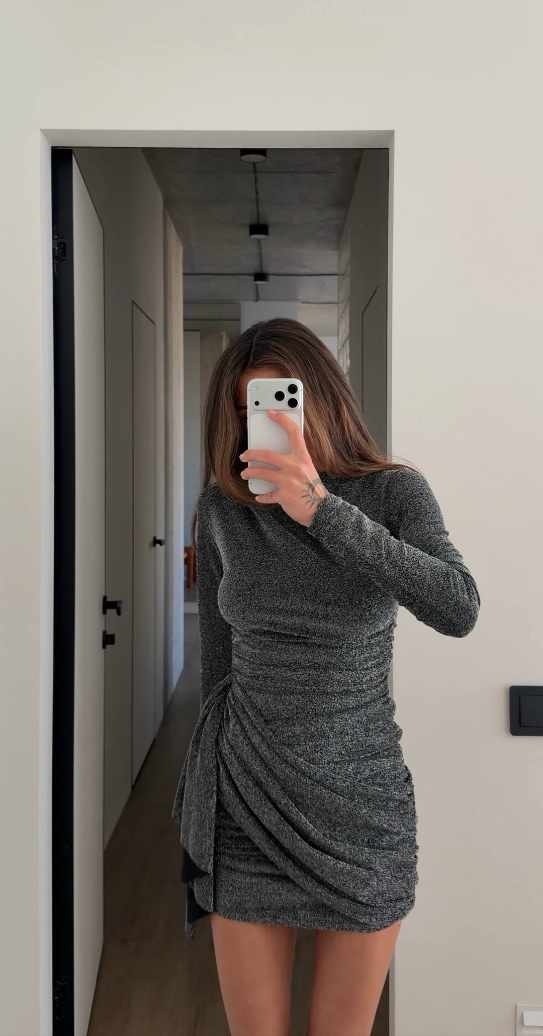 Blizgi suknelė Sidabrinė