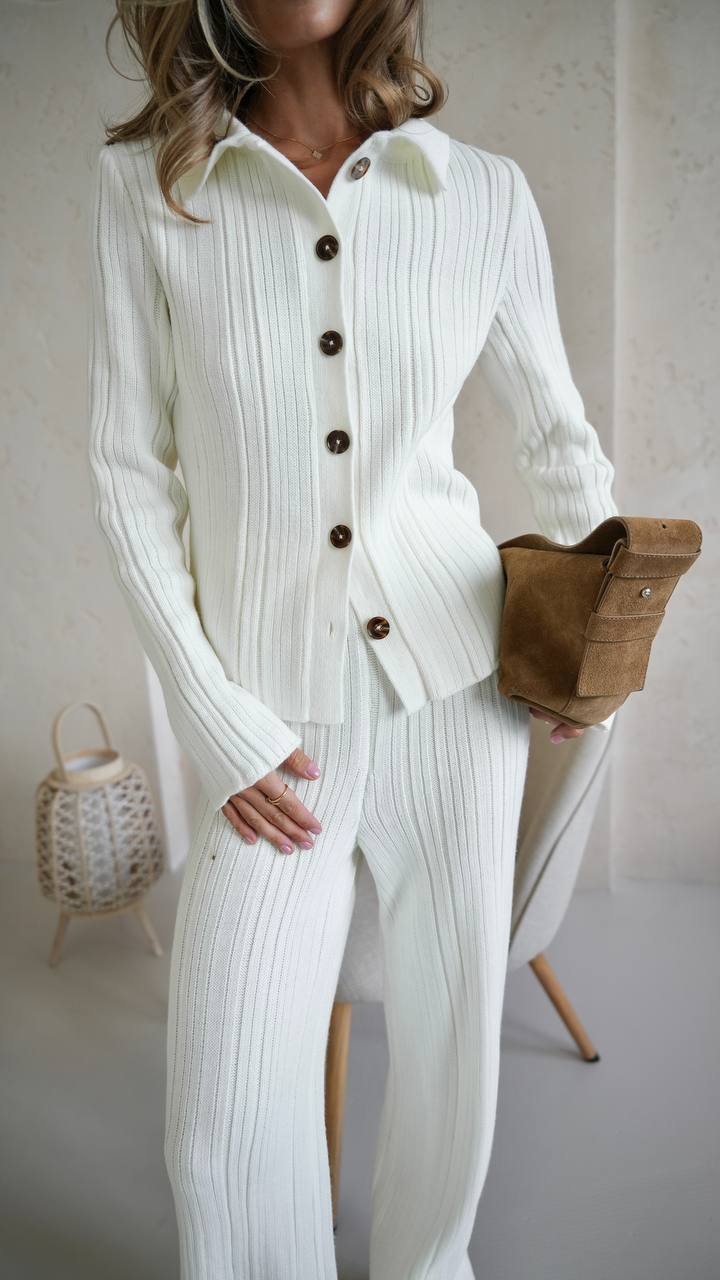 Knitted set from wool white