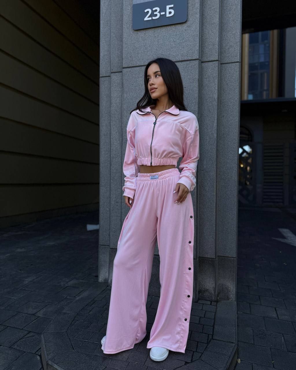 Velour Suit with Cropped Blazer Pink