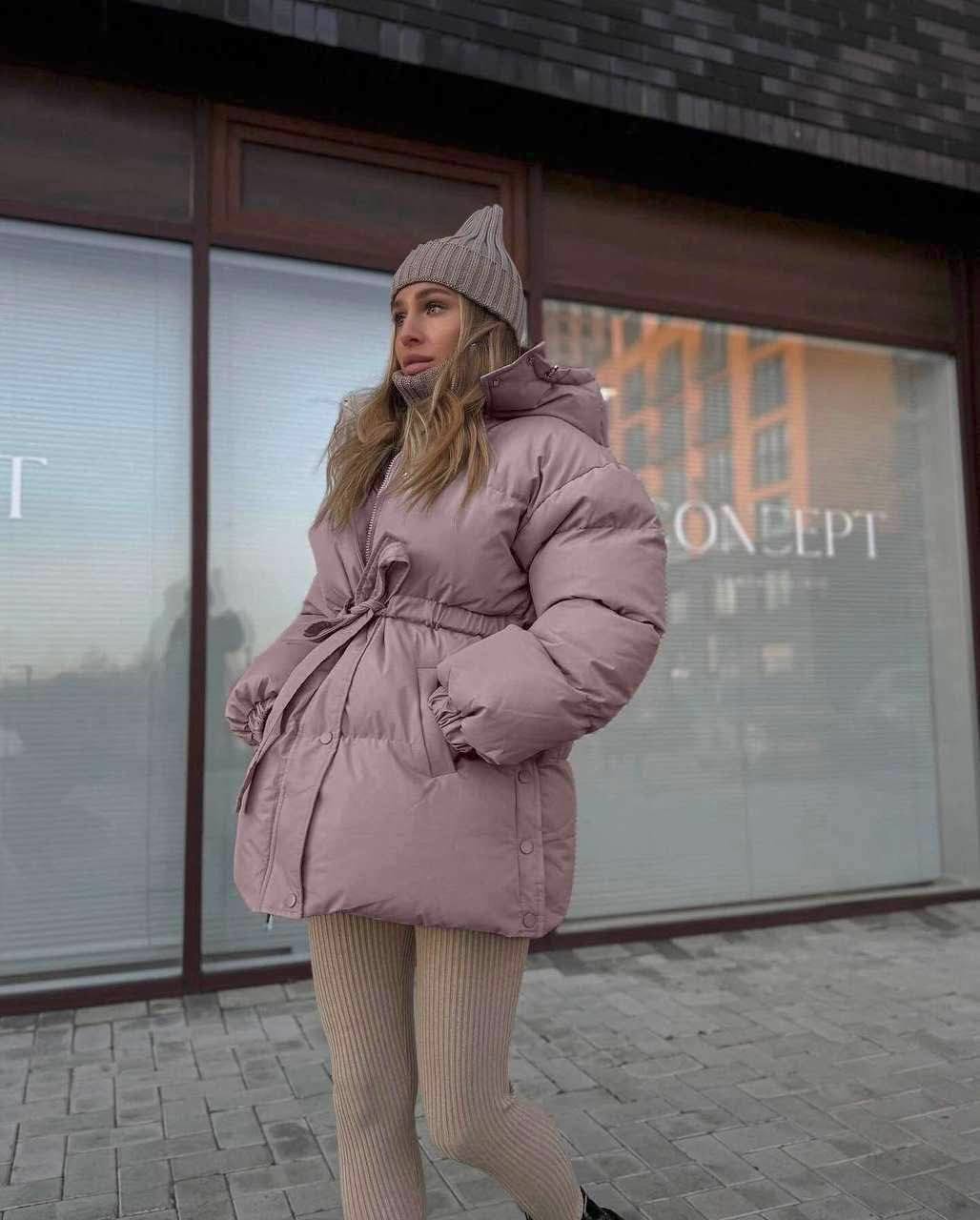 Moteriška pūkinė striukė su diržu