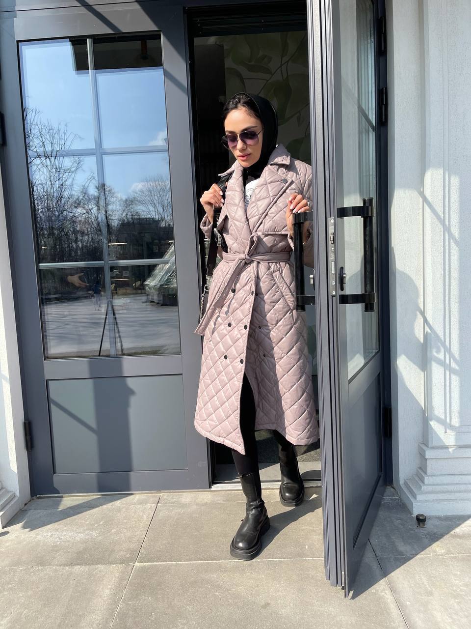 Trench paltas su diržu užpildu