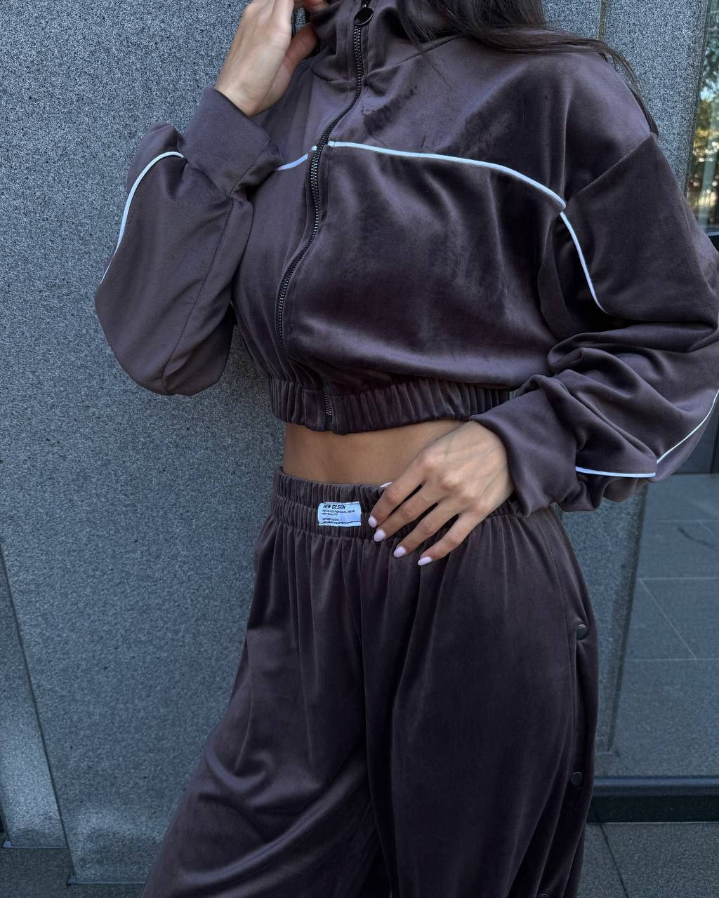 Velour Suit with Cropped Blazer Brown