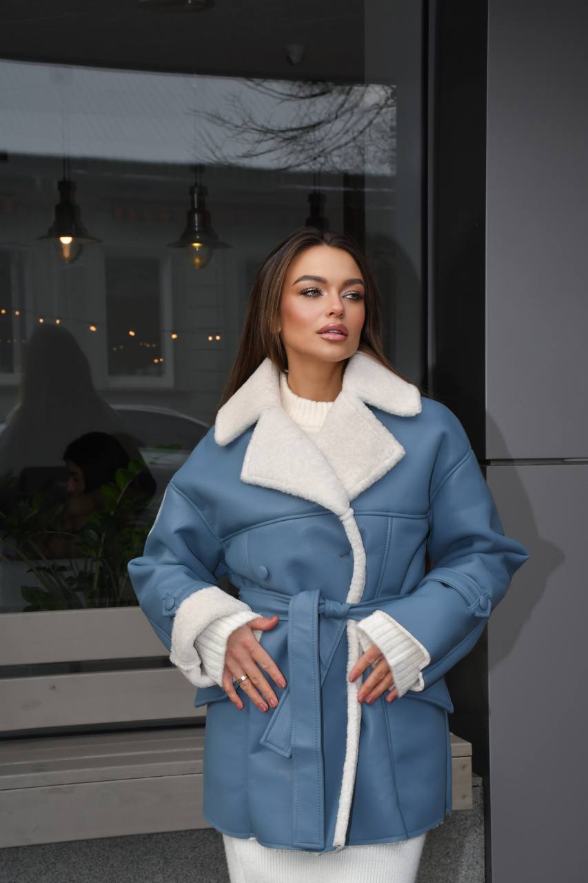 Paltas su diržu mėlynas