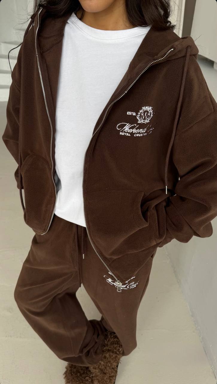 Weekend Club Cozy Tracksuit – Two-Piece Set