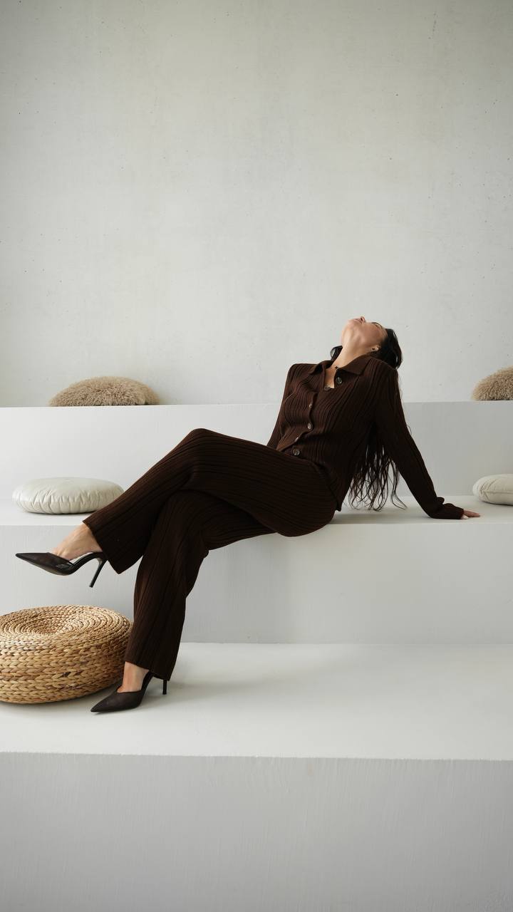 Knitted set from wool brown