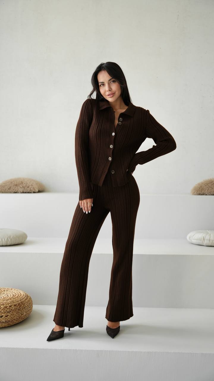 Knitted set from wool brown