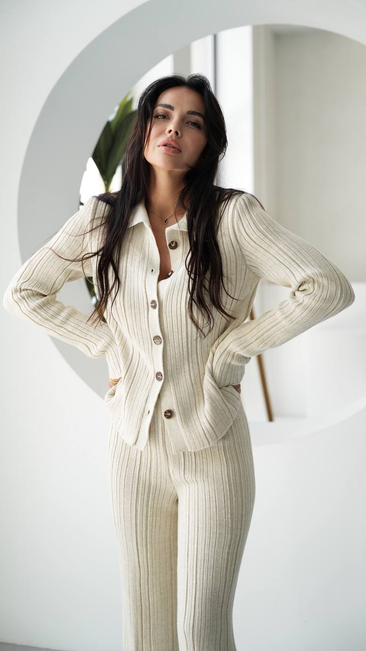 Knitted set from wool milky