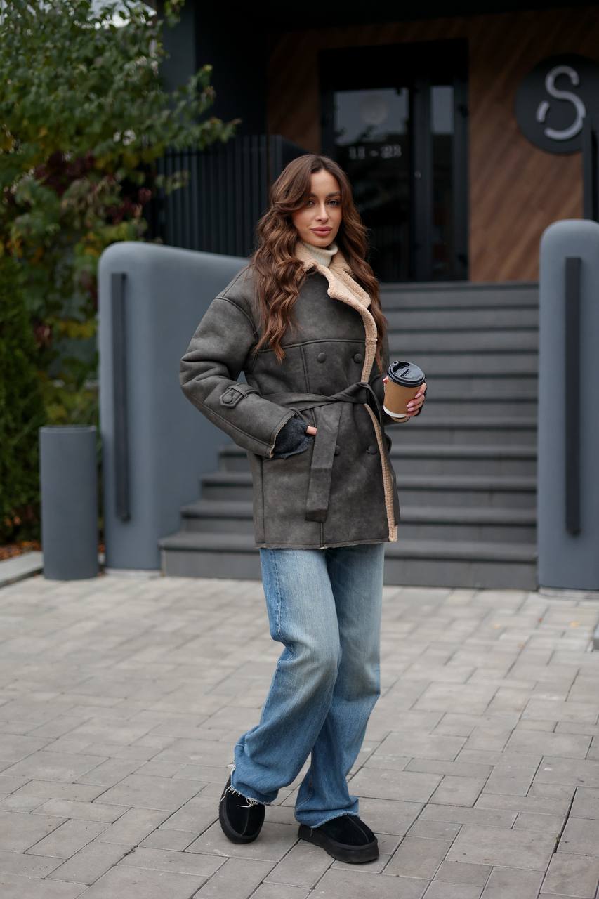 Paltas su diržu Pilka 