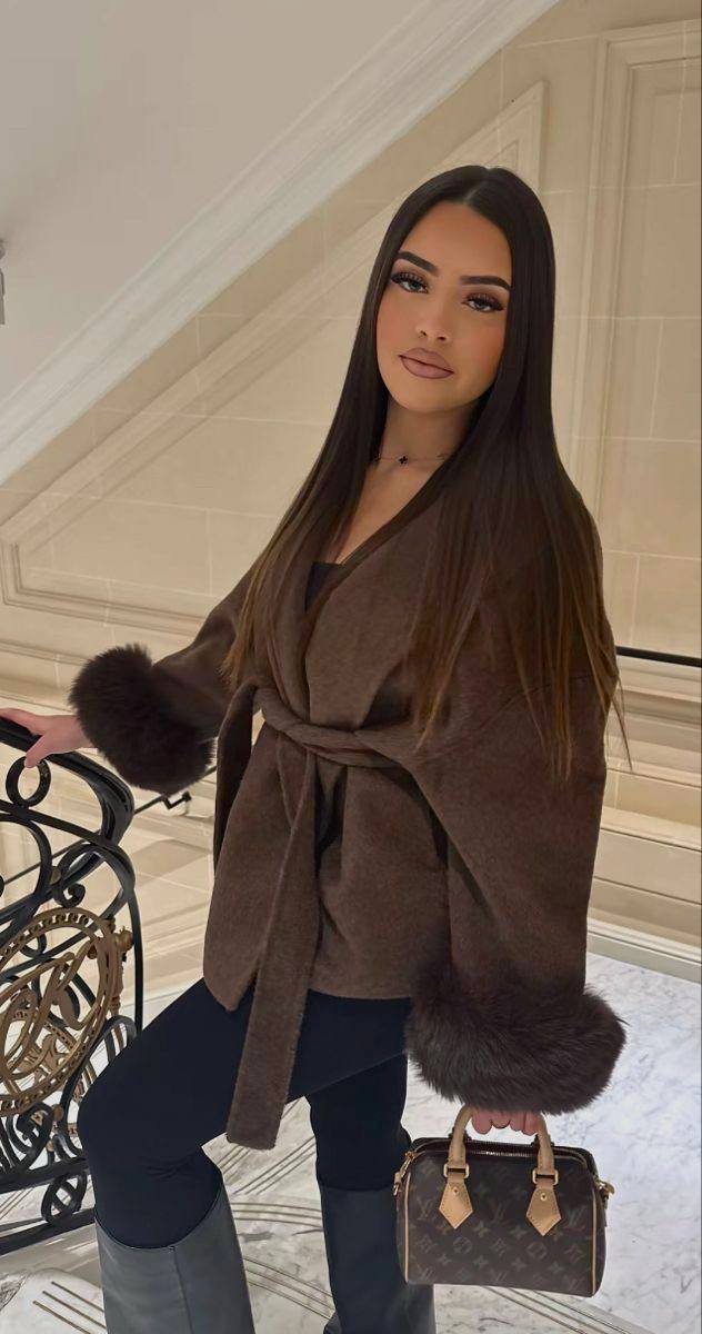 Kašmyro paltas su diržu, šokoladinis