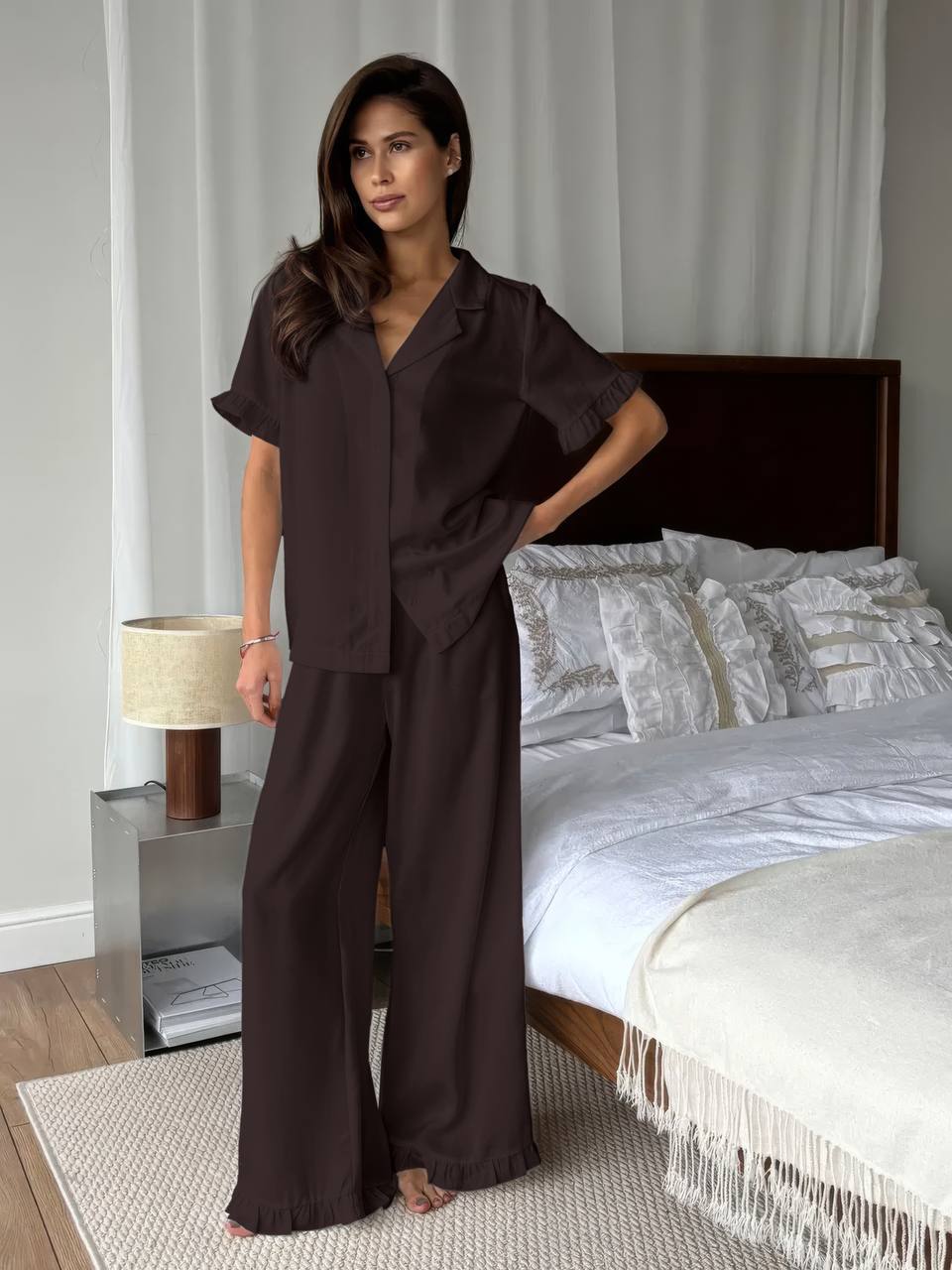 A LUXURIOUS HOMEWEAR SET