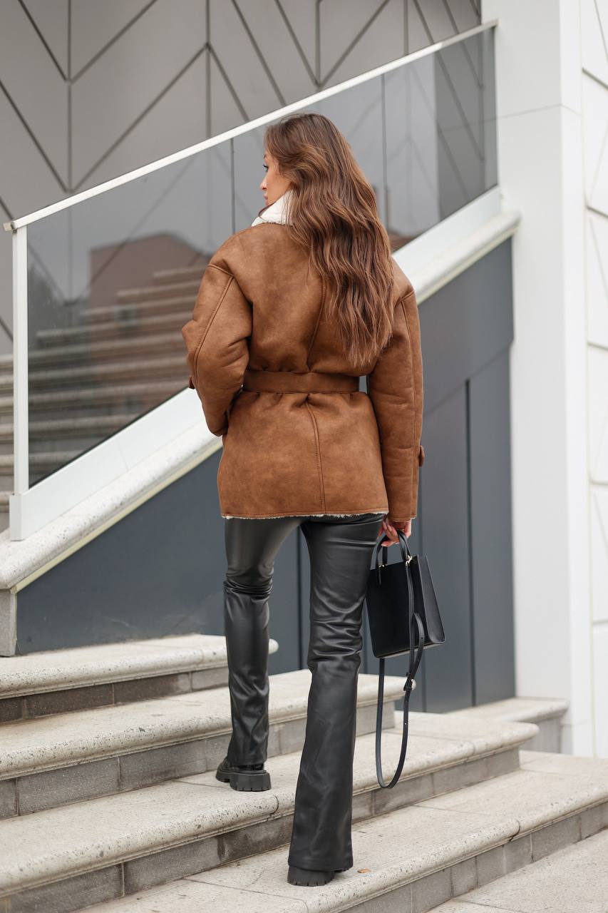 Paltas su diržu Ruda