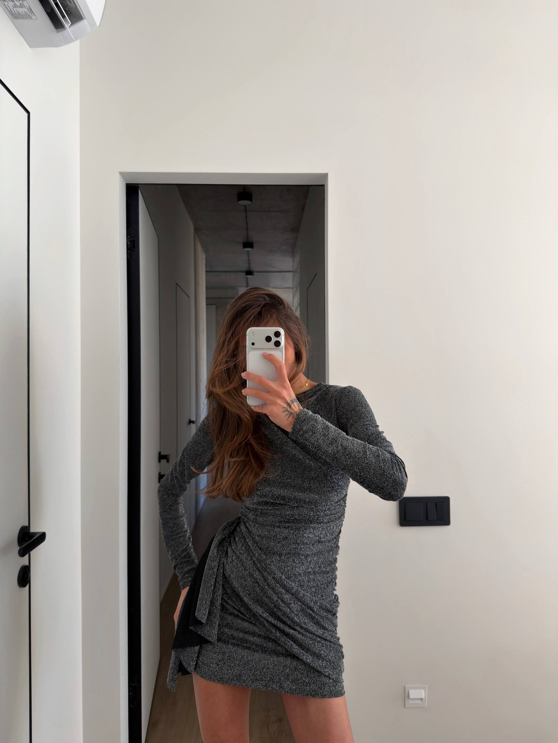 Blizgi suknelė Sidabrinė