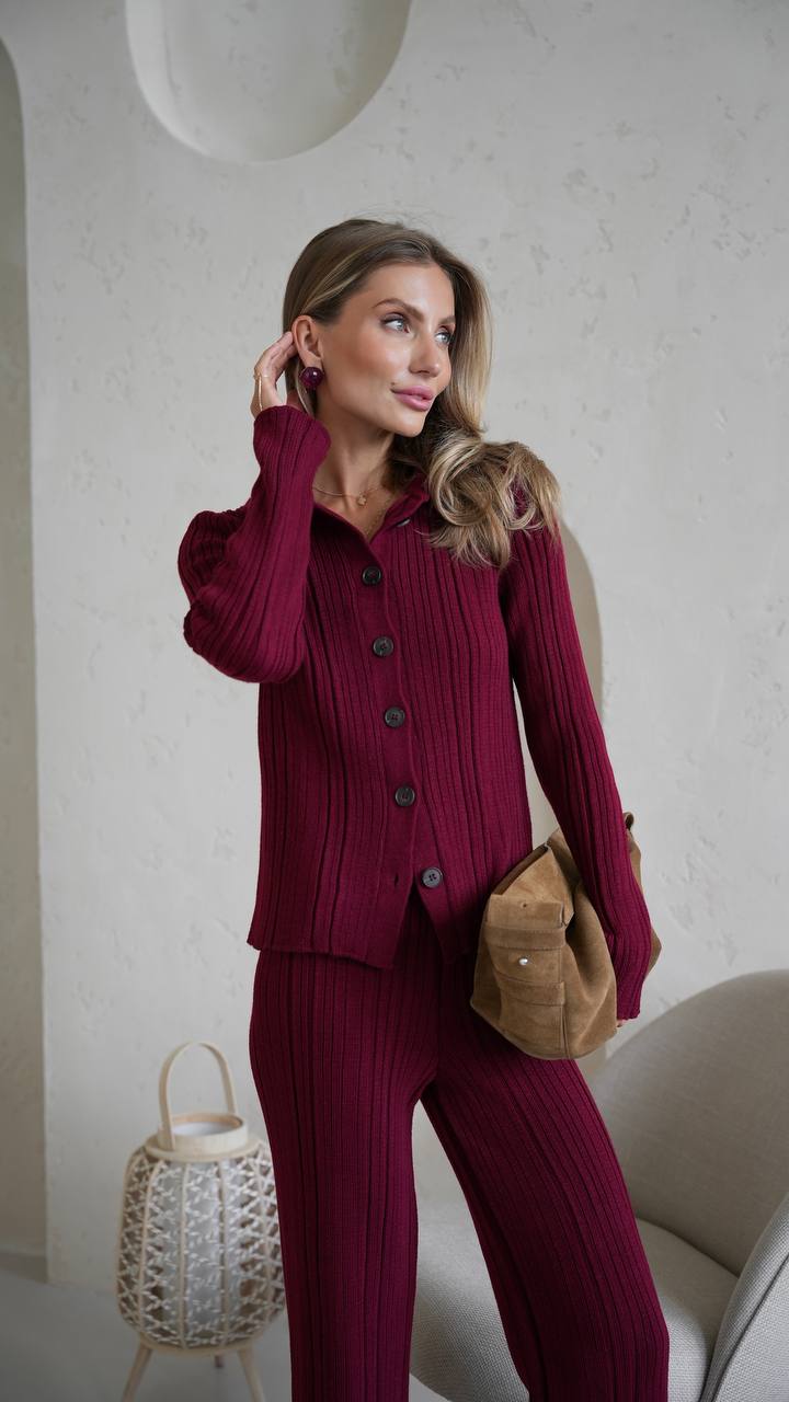 Knitted set from wool burgundy