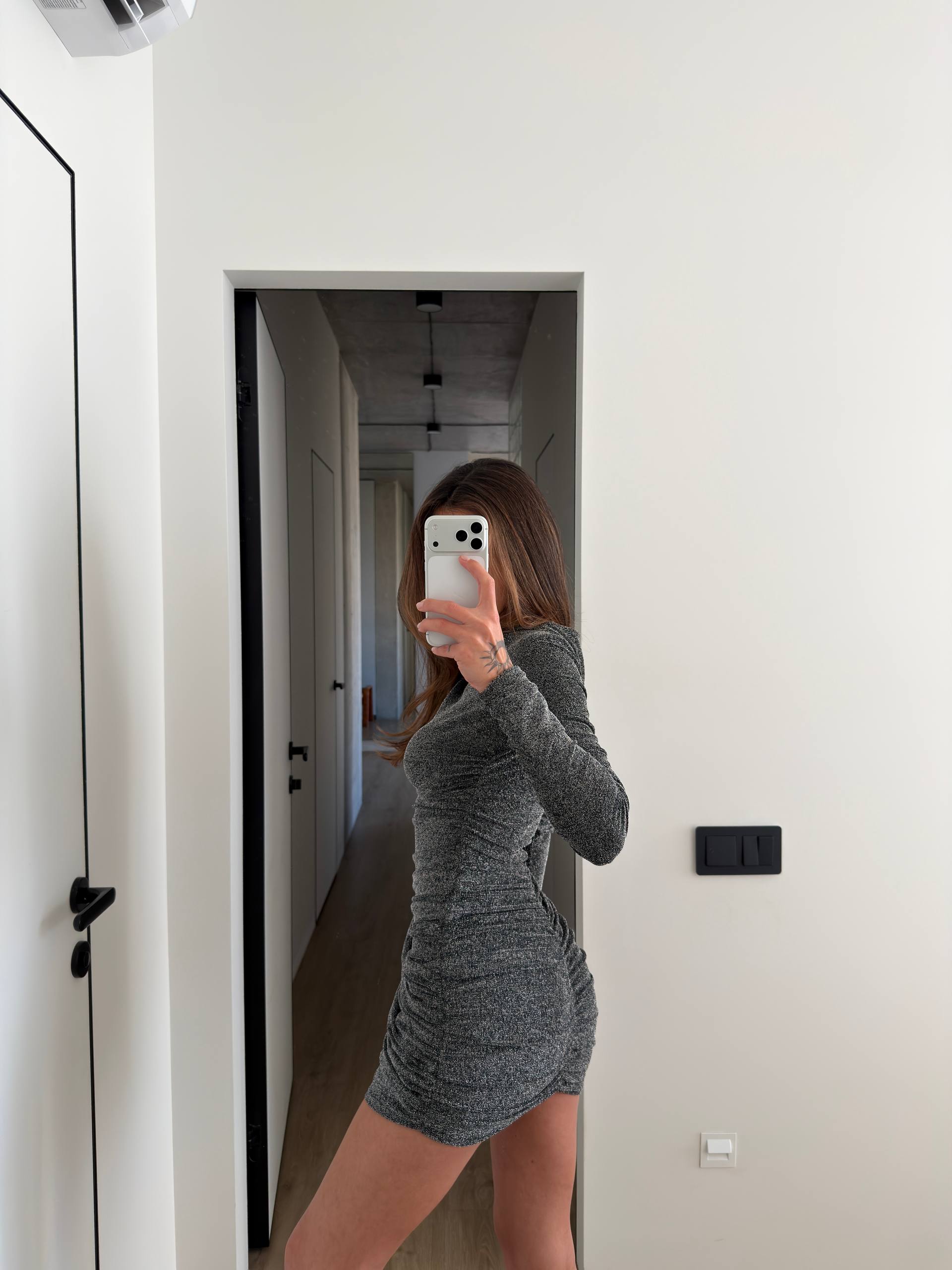 Blizgi suknelė Sidabrinė