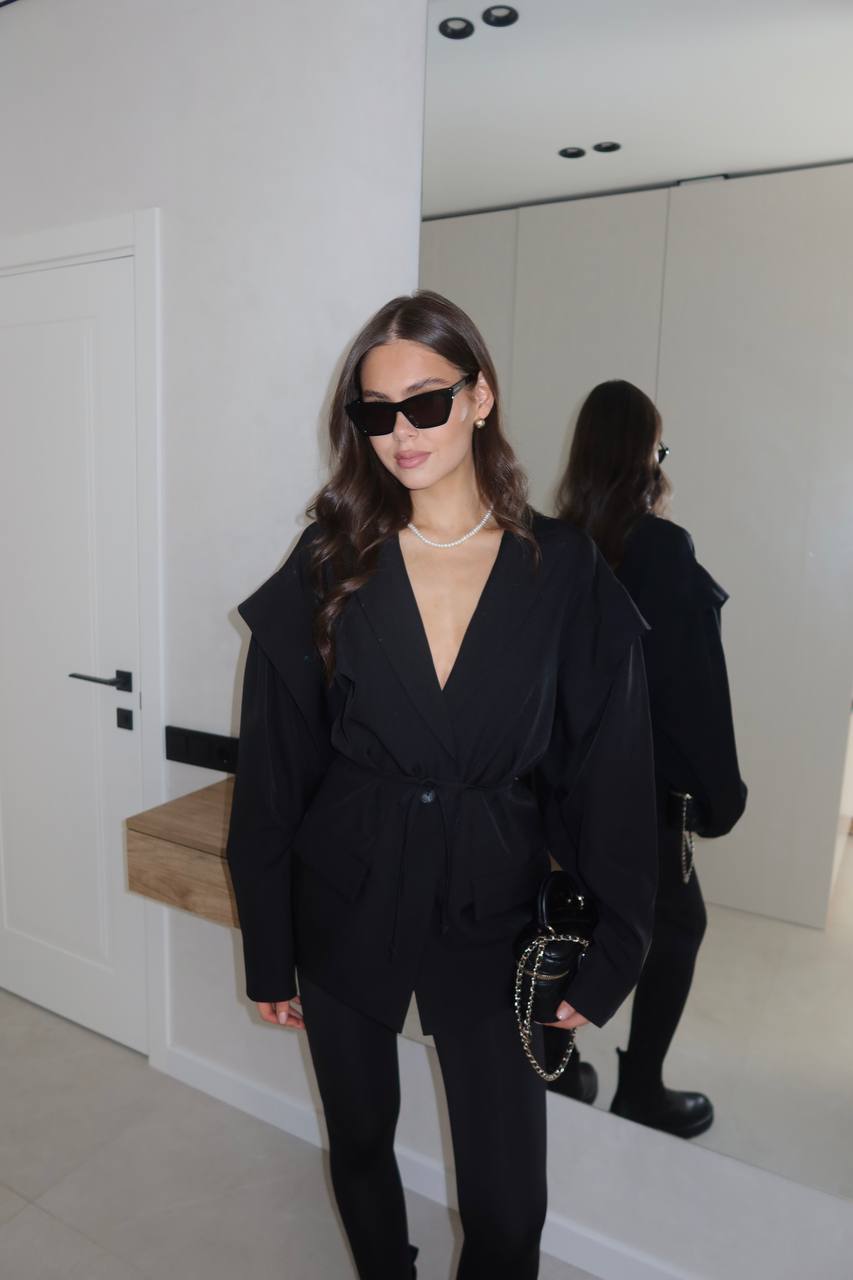 BLAZER WITH SHOULDER