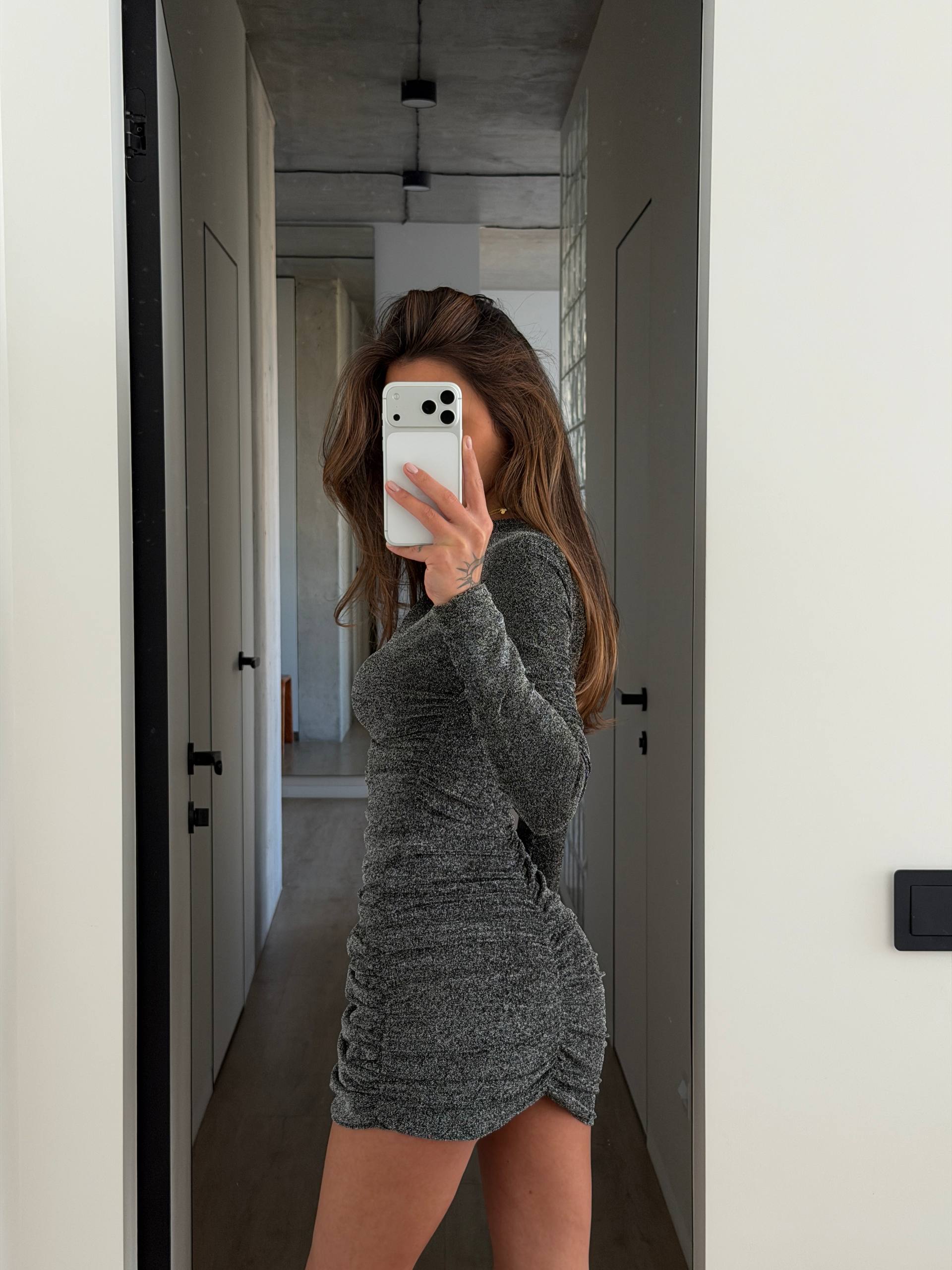 Blizgi suknelė Sidabrinė